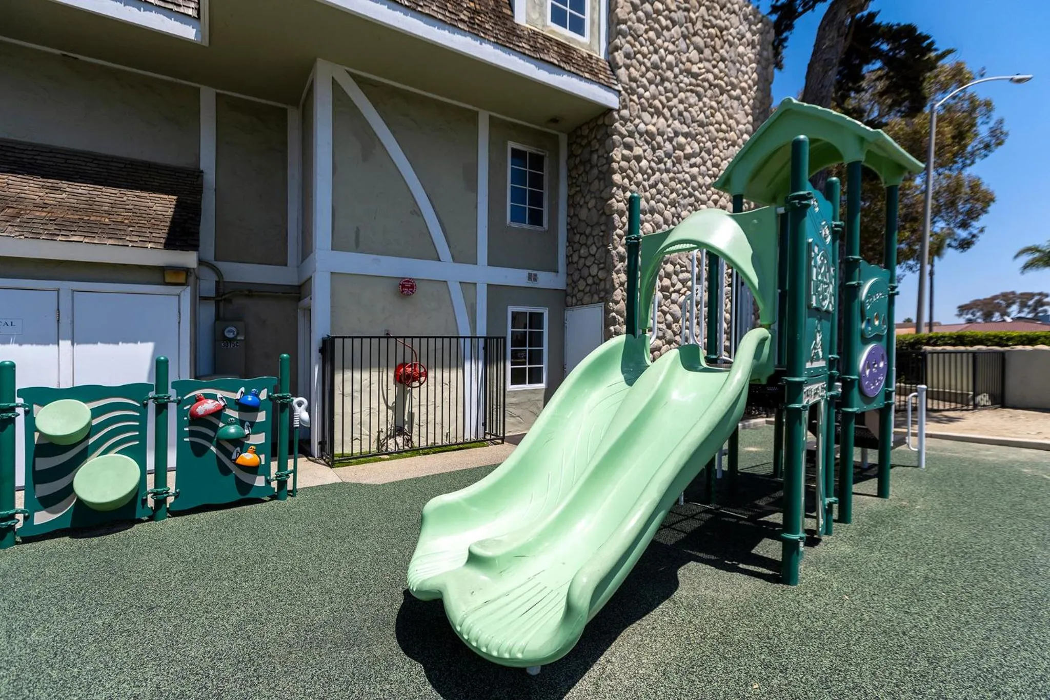 Children play ground in Carlsbad Inn Beach Resort