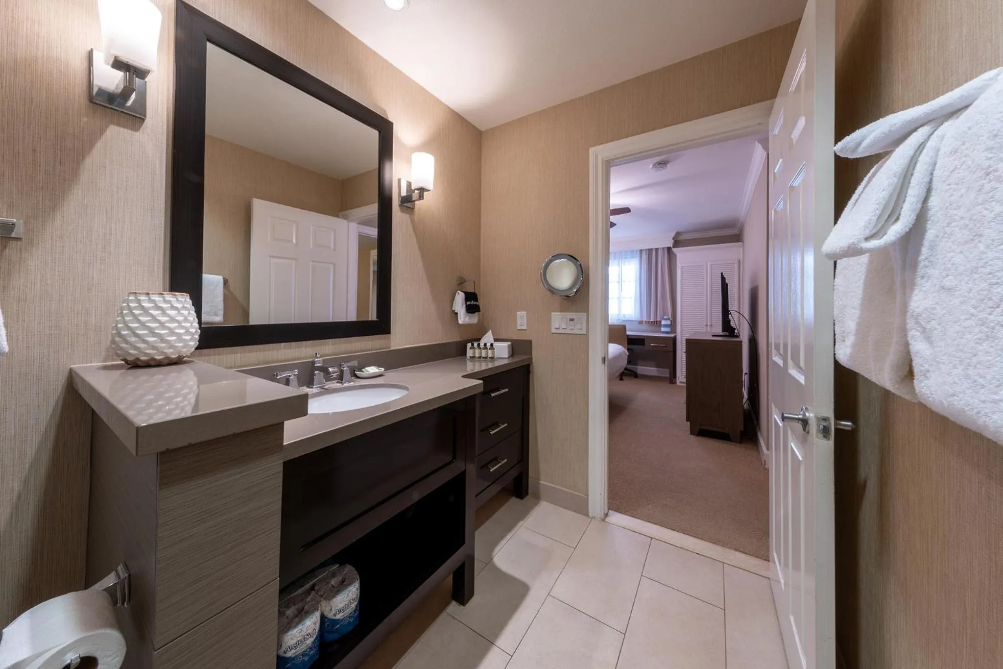 Bathroom in Carlsbad Inn Beach Resort