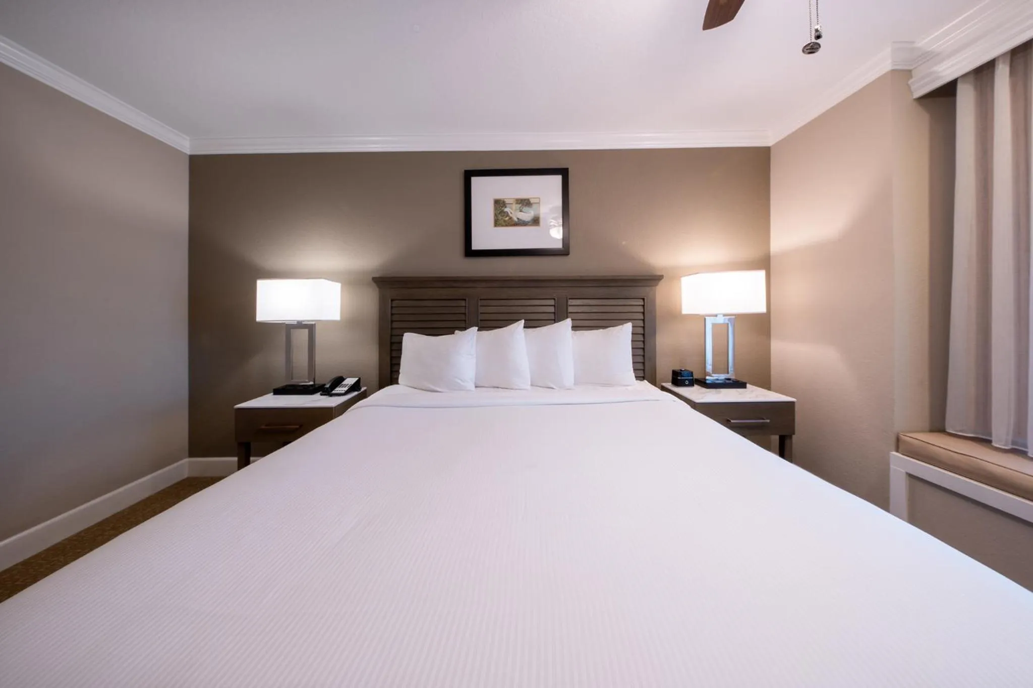 Bed in Carlsbad Inn Beach Resort