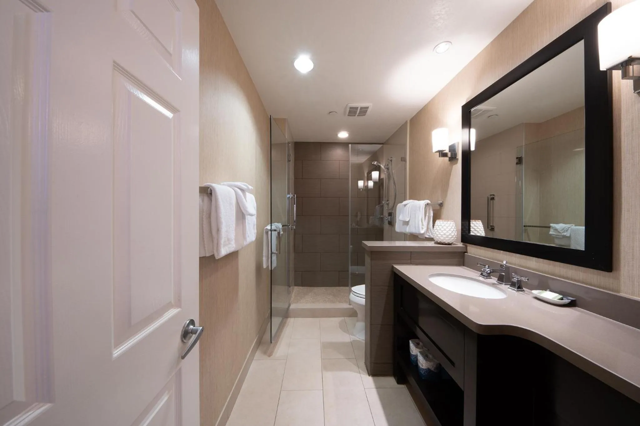 Bathroom in Carlsbad Inn Beach Resort