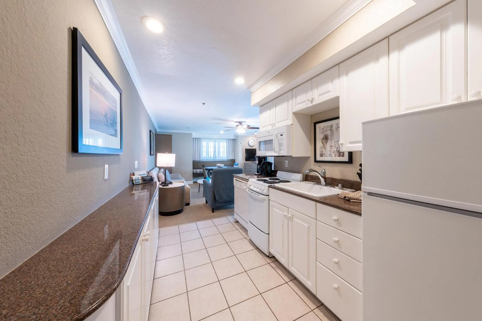 kitchen in Carlsbad Inn Beach Resort