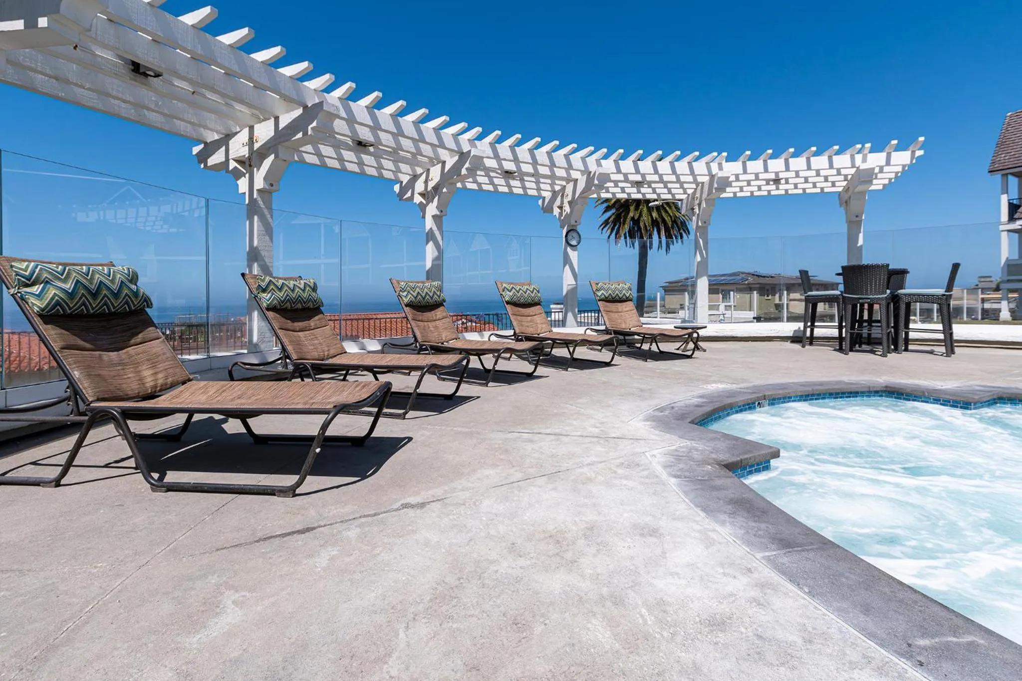 Hot Tub in Carlsbad Inn Beach Resort