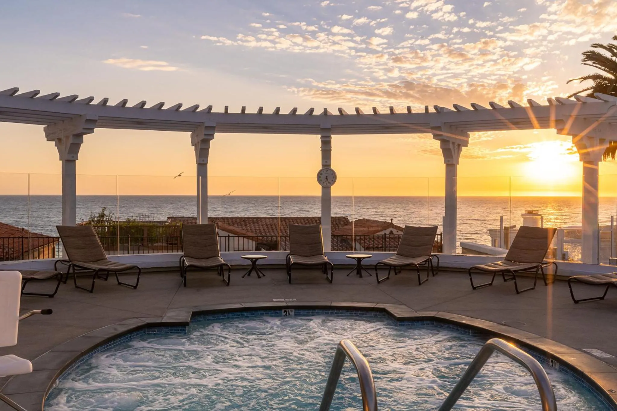 Hot Tub in Carlsbad Inn Beach Resort