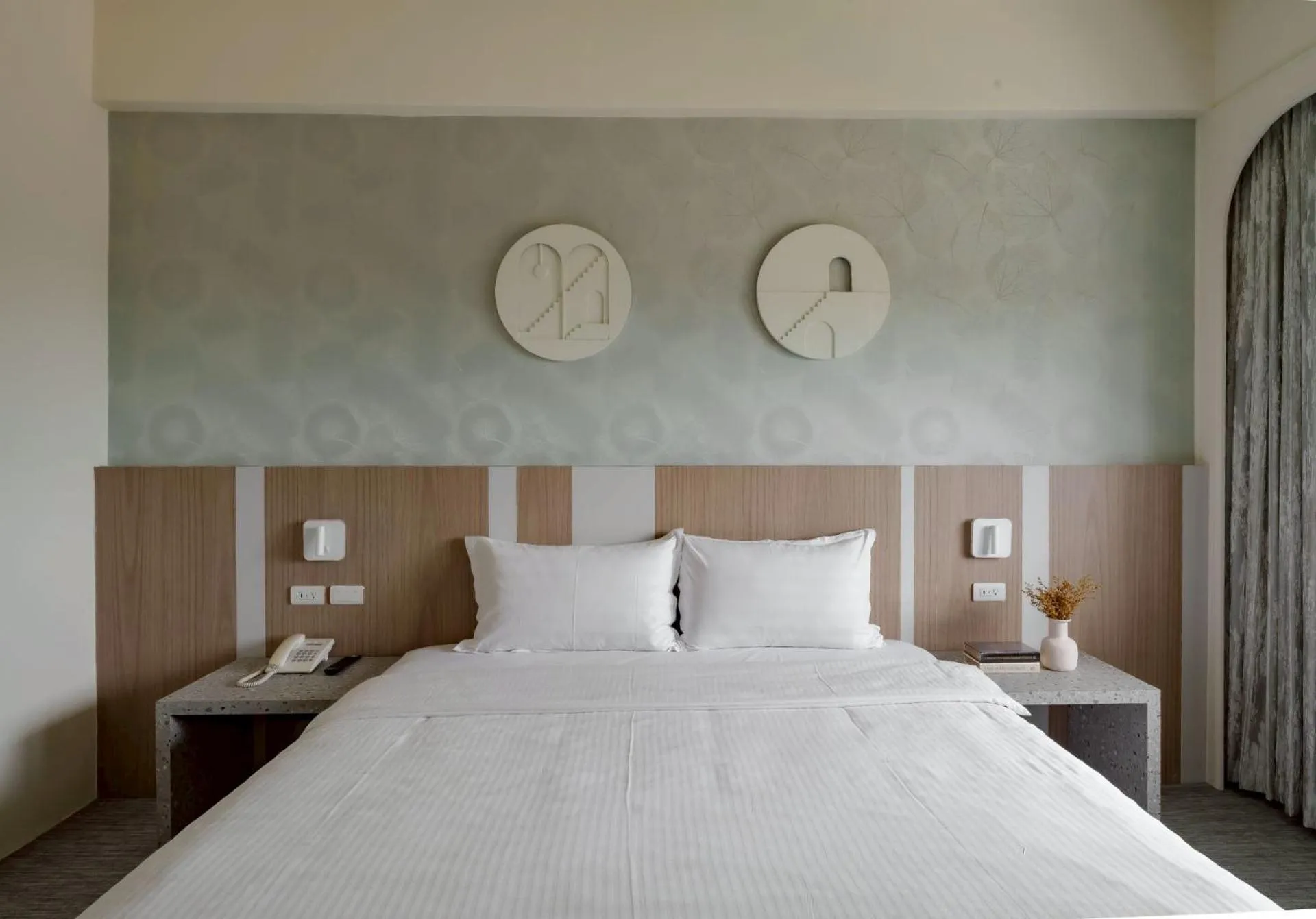 Bed in Haifu Garden Hotel