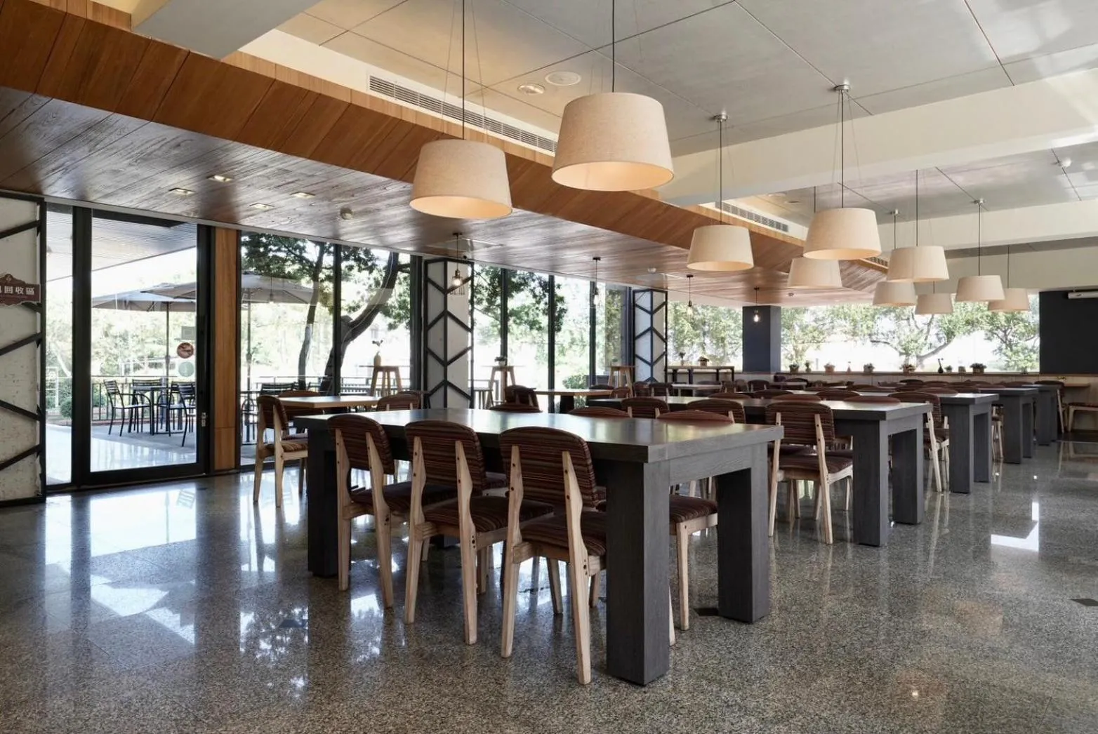 Restaurant/places to eat in Haifu Garden Hotel