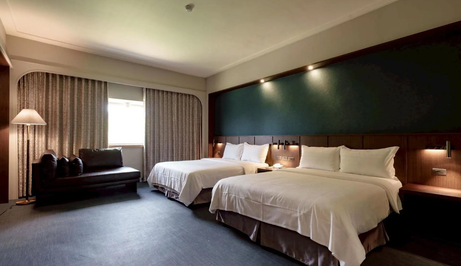 Bed in Haifu Garden Hotel