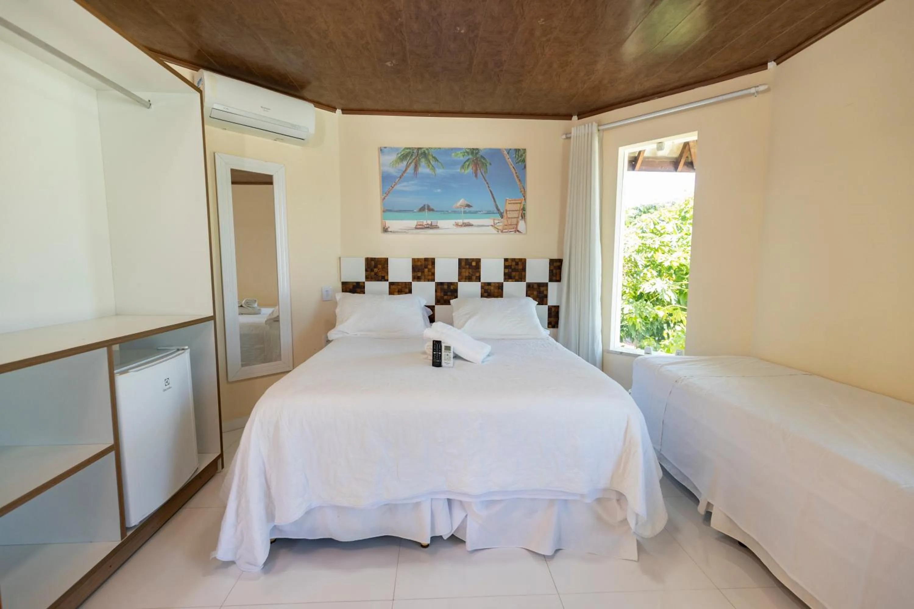 Photo of the whole room, Bed in Hotel Morro De São Paulo