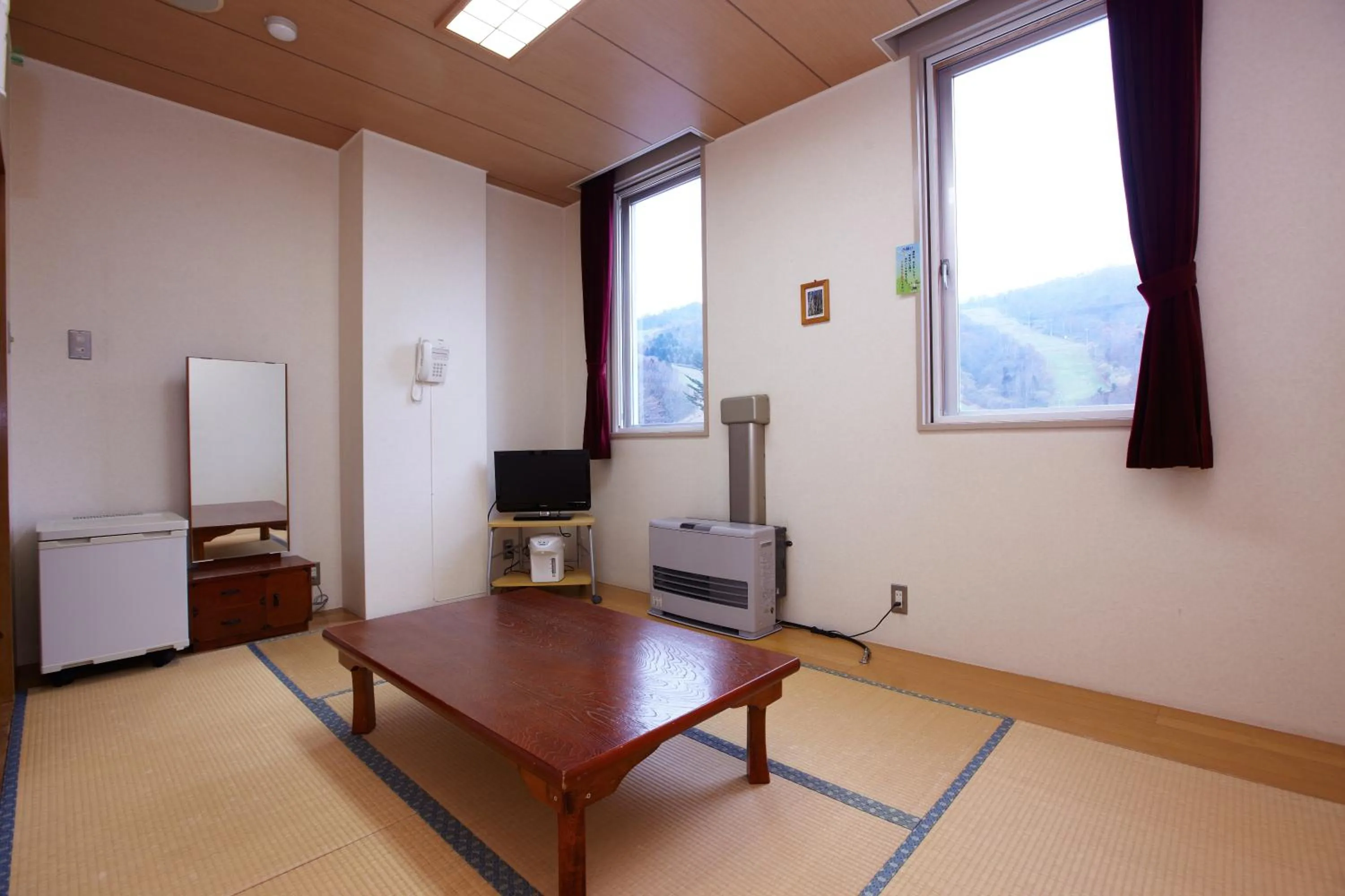 Photo of the whole room in Kurplaza Pirika