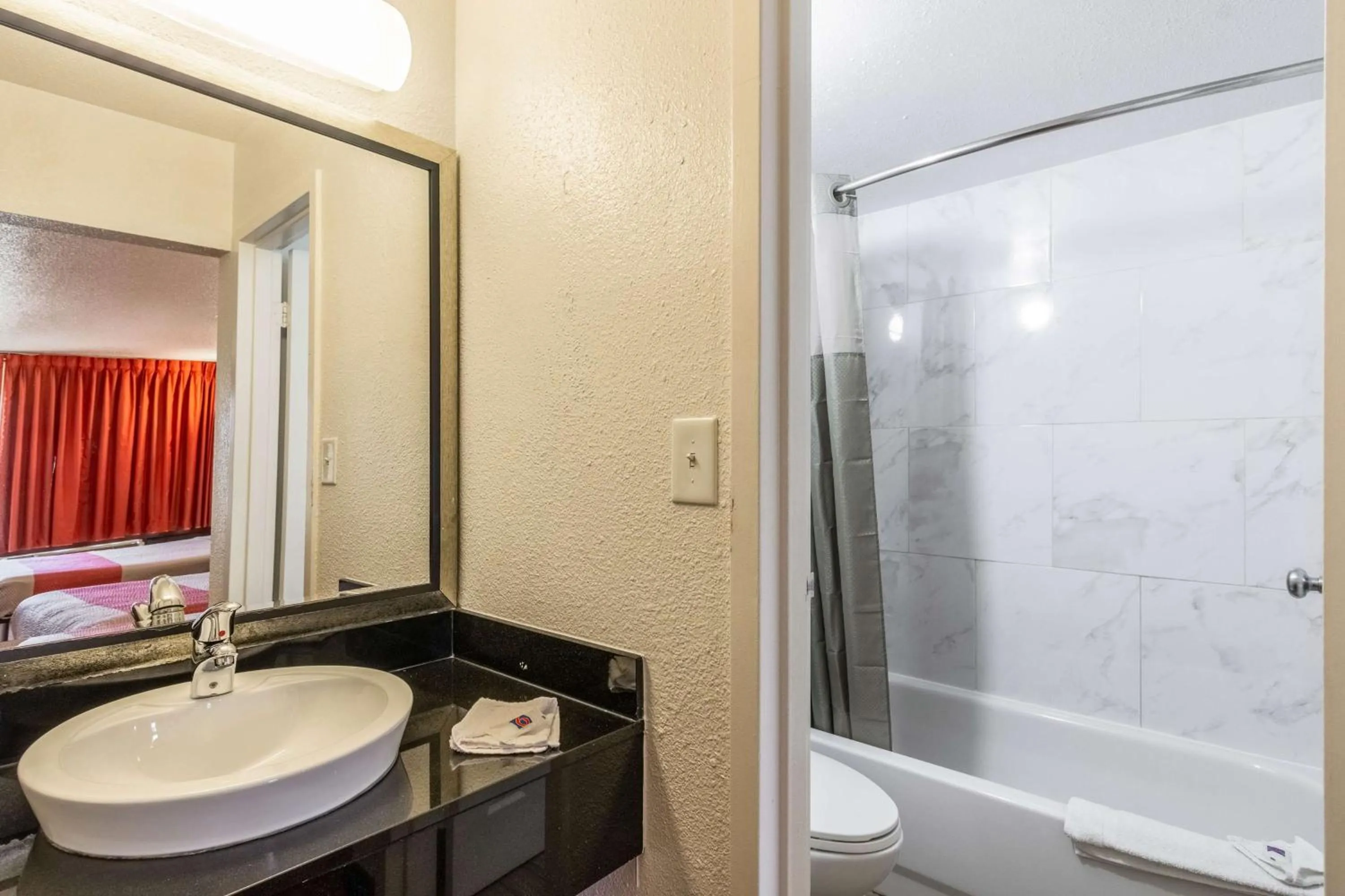 Bathroom in Motel 6-Little Rock, AR - West