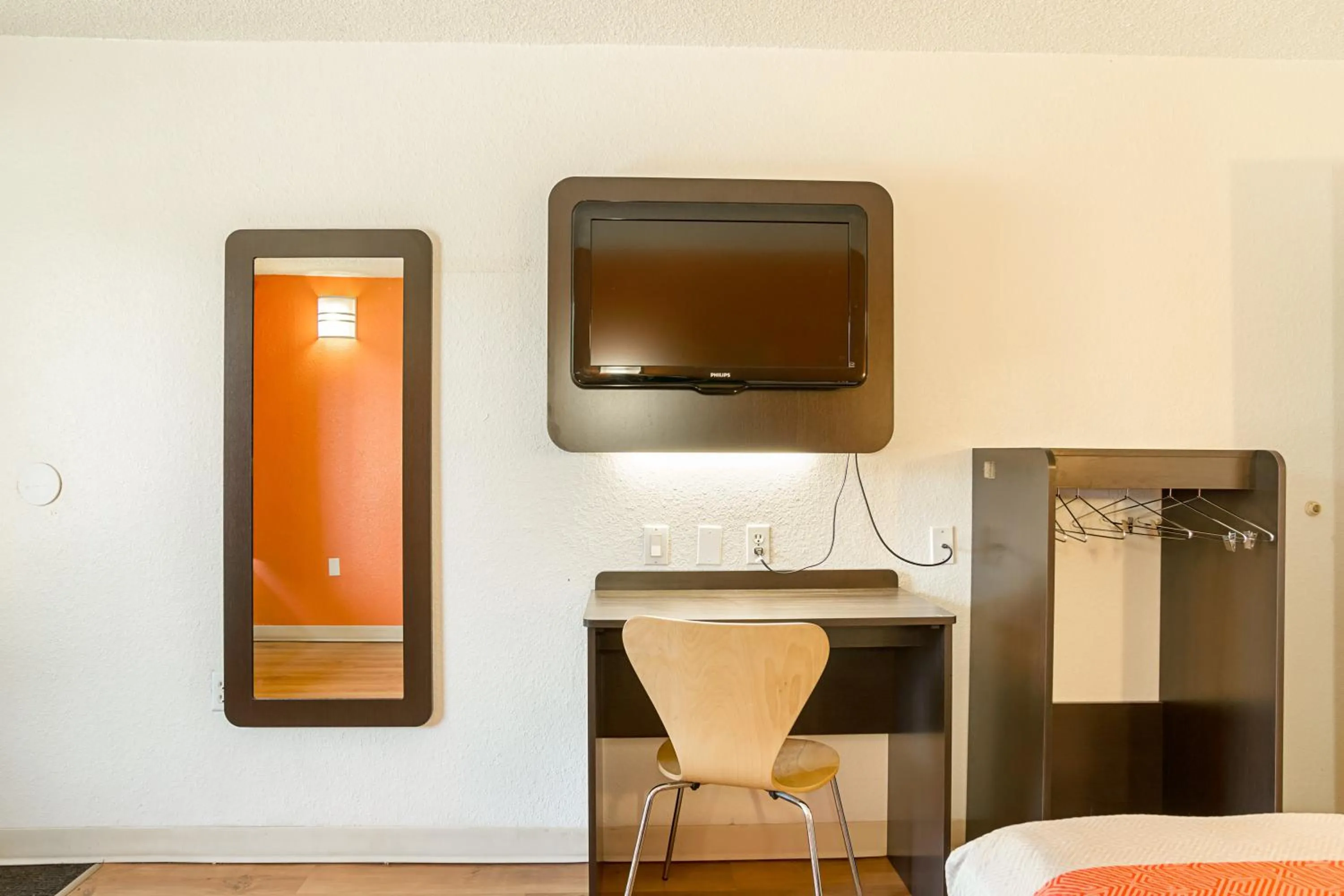 Bedroom in Motel 6-Little Rock, AR - West