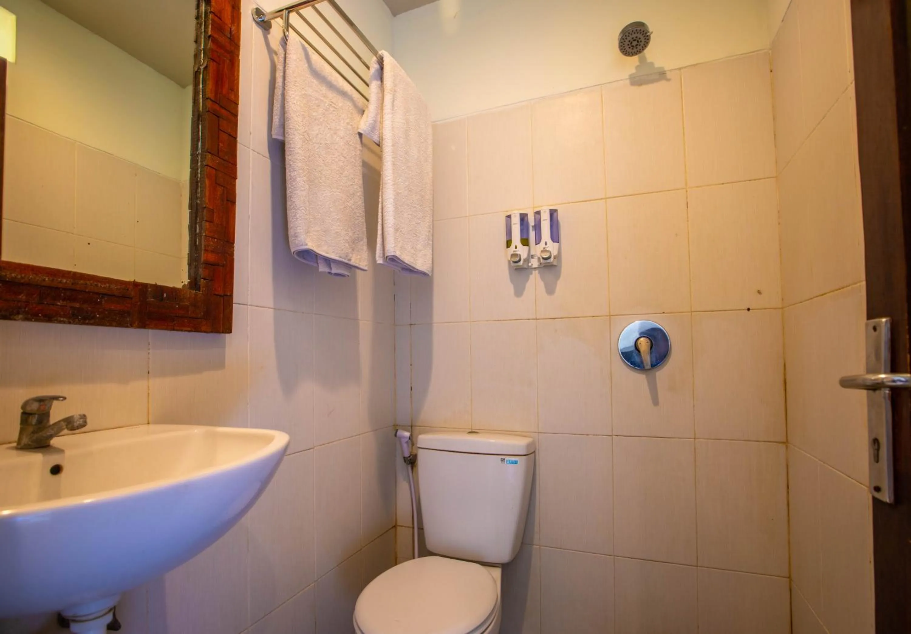 Toilet in Gili Sands Hotel & Bar