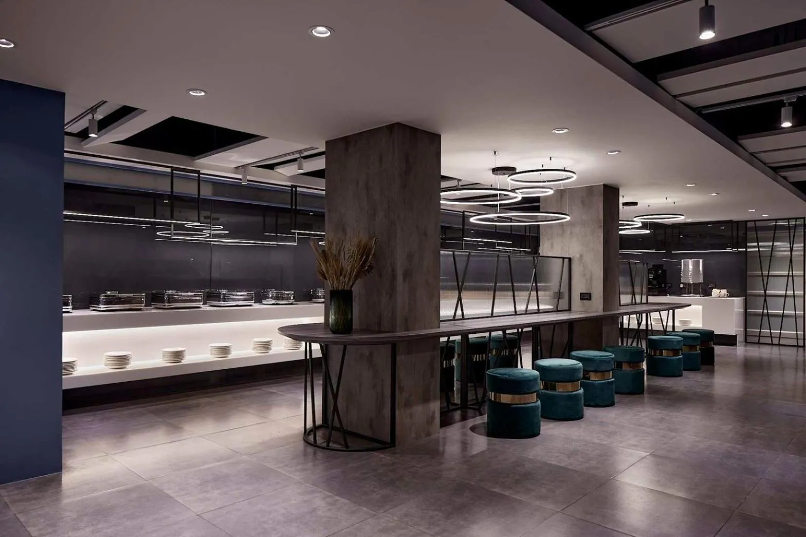 Restaurant/places to eat in Hai Fu Hotel & Suites