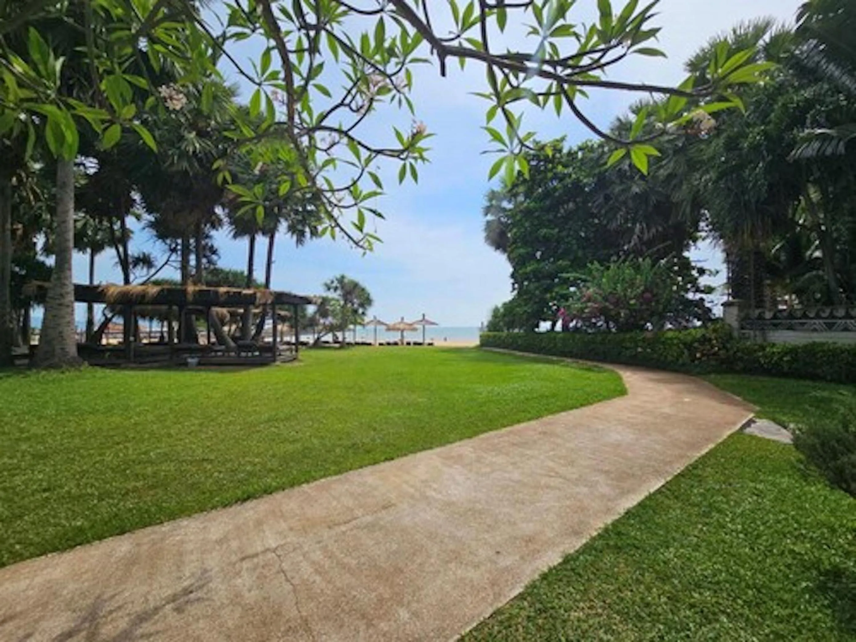 Beach in Botany Beach Resort Pattaya