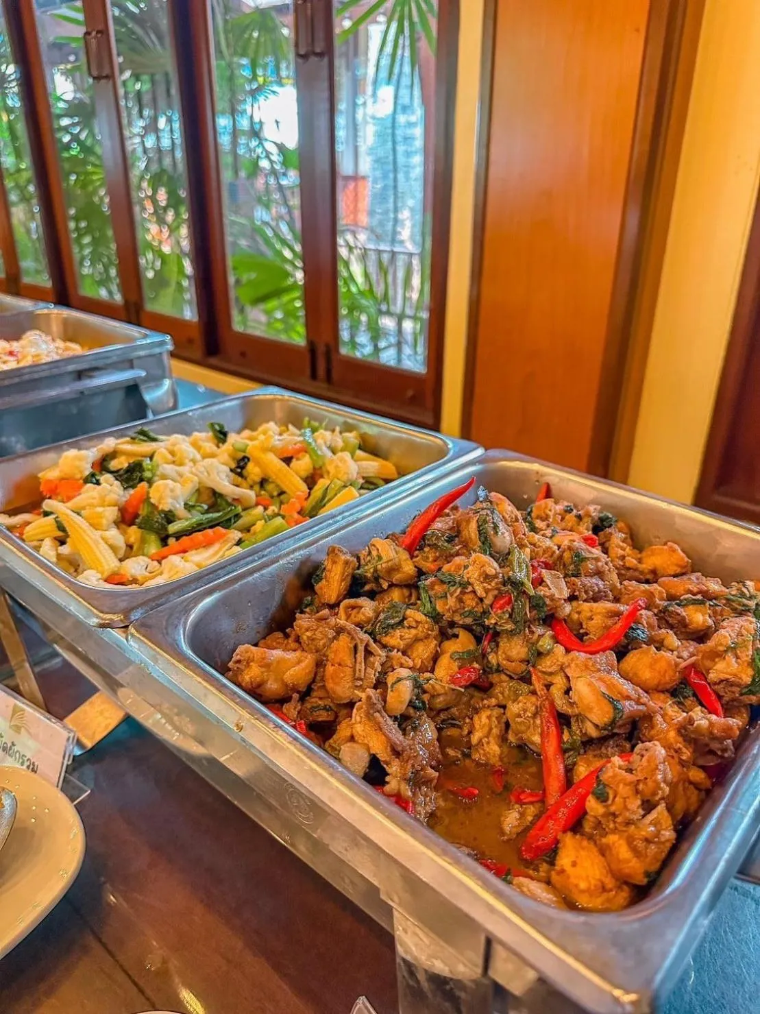 Breakfast in Botany Beach Resort Pattaya