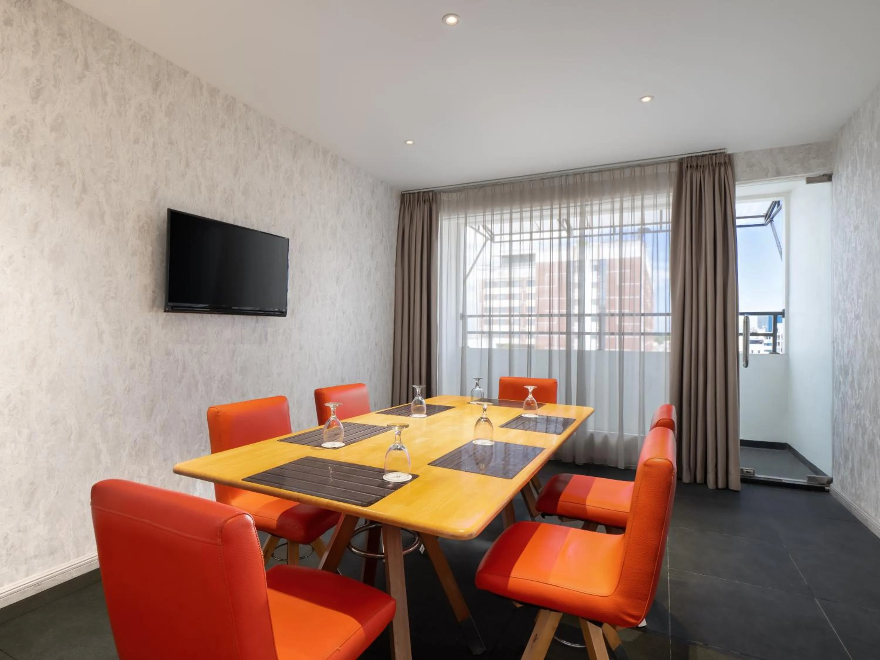 Dining area in Swiss-Belinn Medan