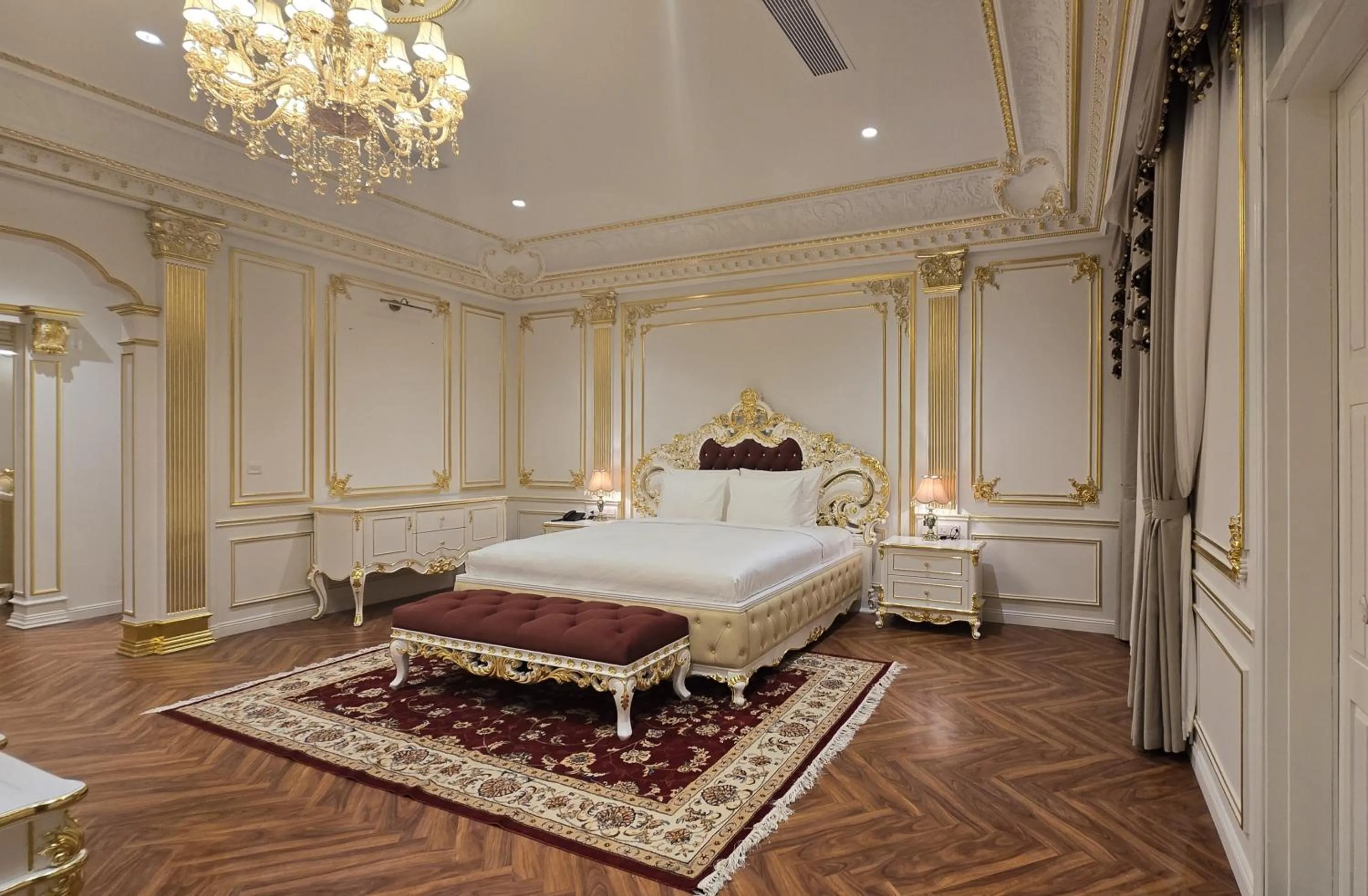 Bed in Champa Palace Hotel