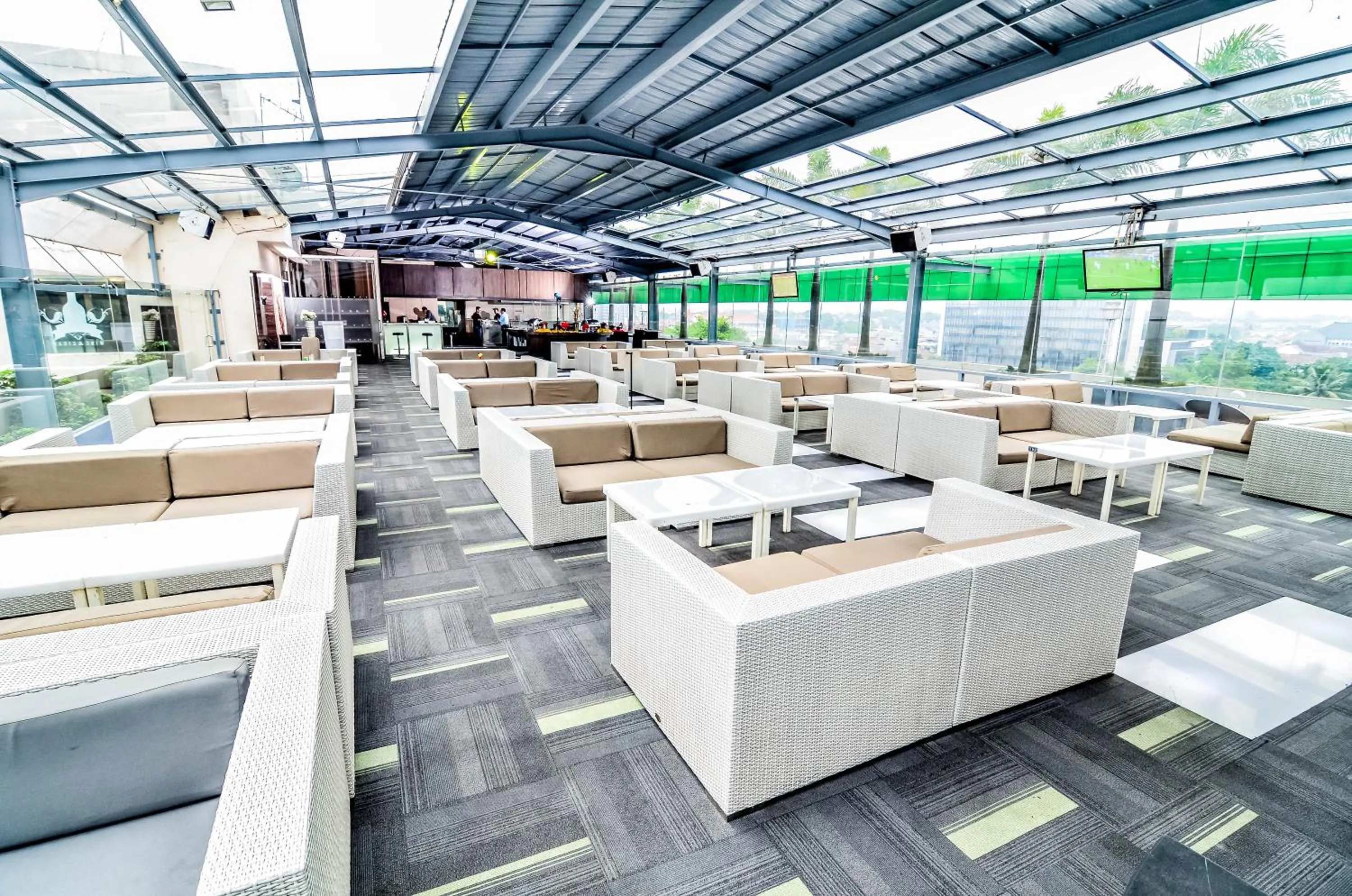 Restaurant/places to eat in El Cavana Bandung