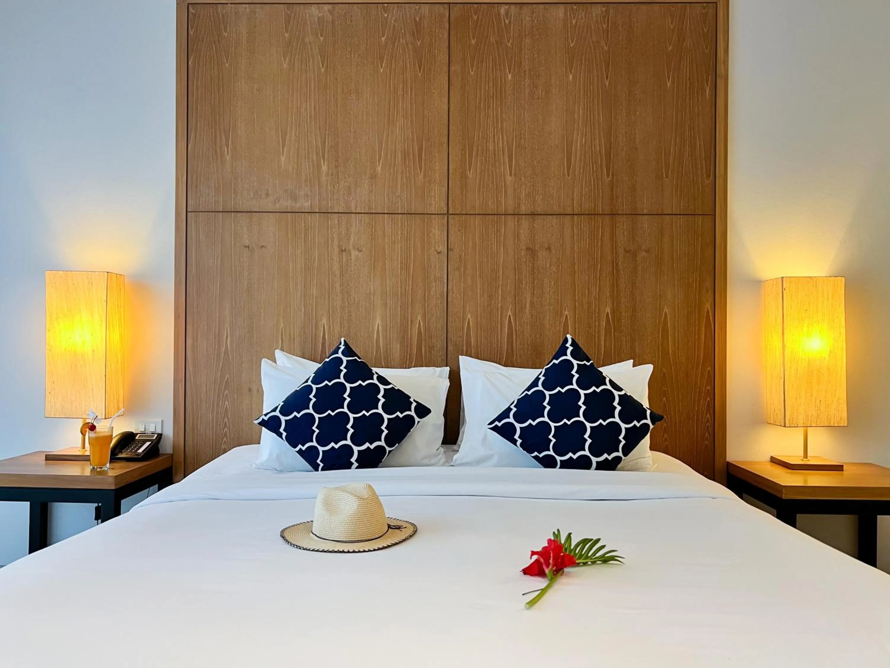 BLU PINE Villa & Pool Access - SHA Plus