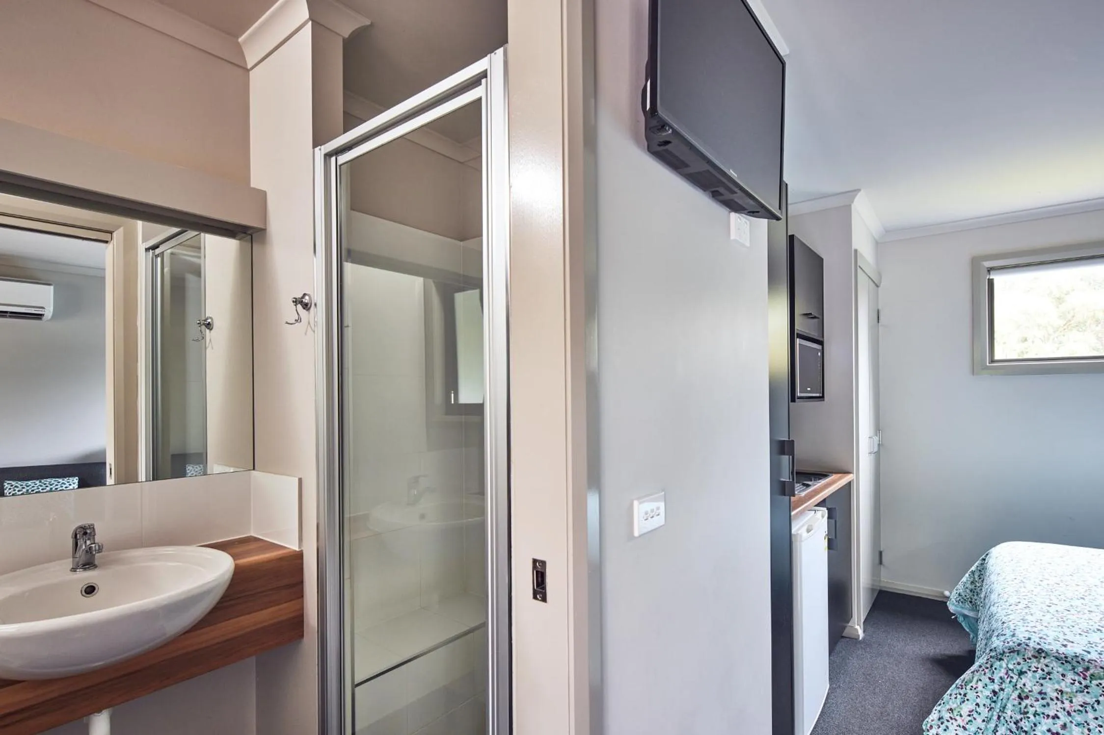 Shower in NRMA Port Arthur Holiday Park