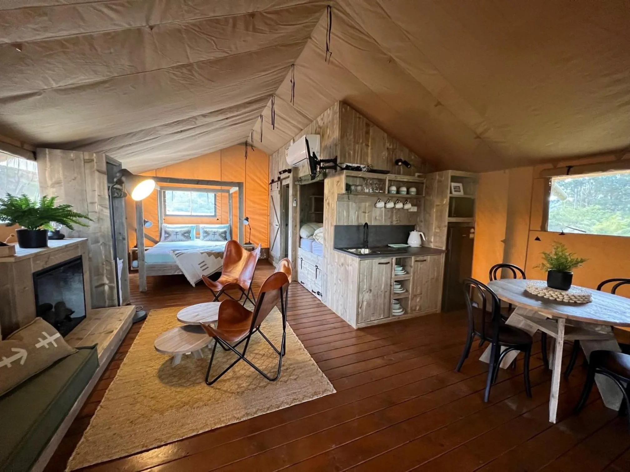 Living room in NRMA Port Arthur Holiday Park