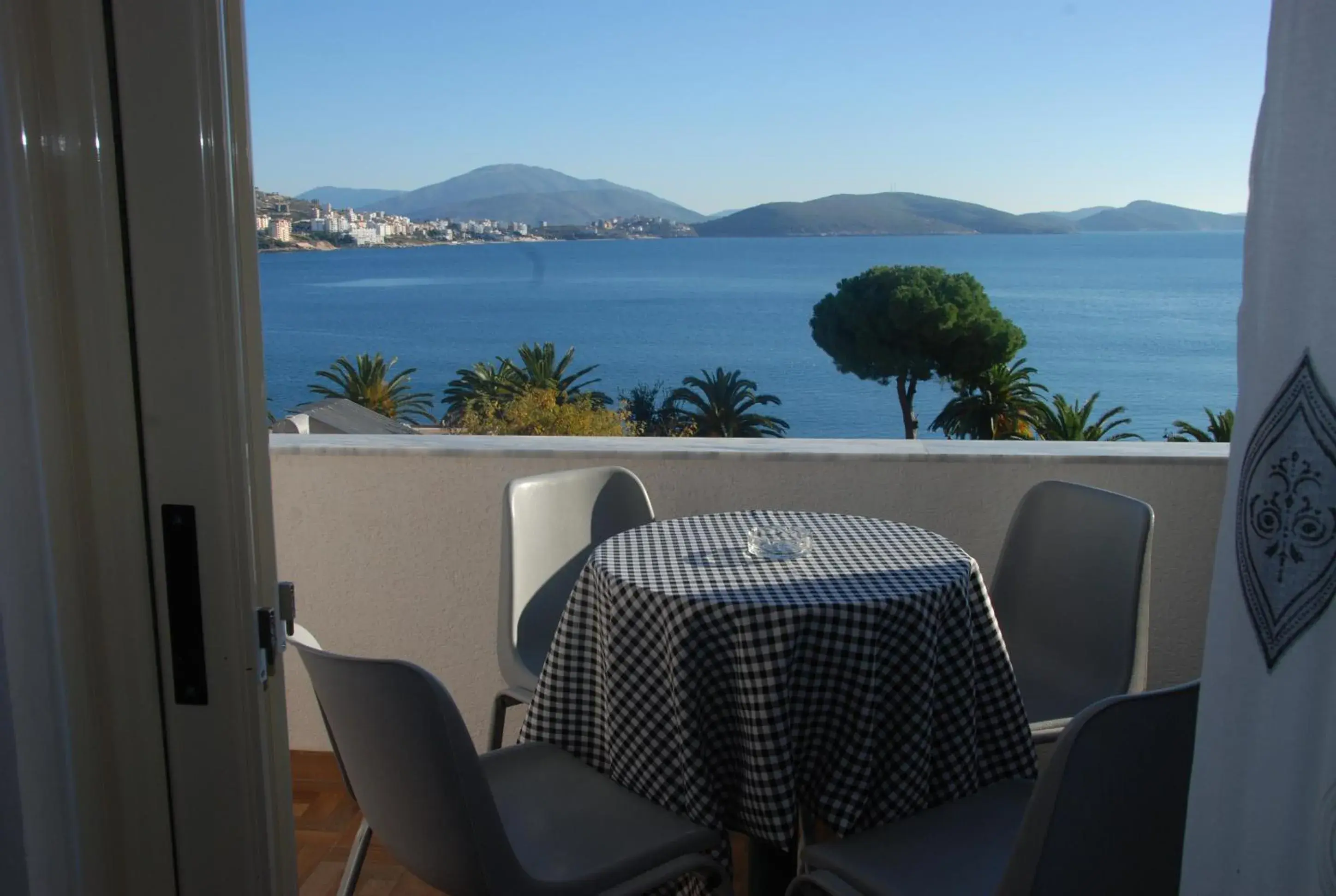 Apartment with Sea View in Doka Center Apartments Apartment with Sea View in Doka Center Apartments