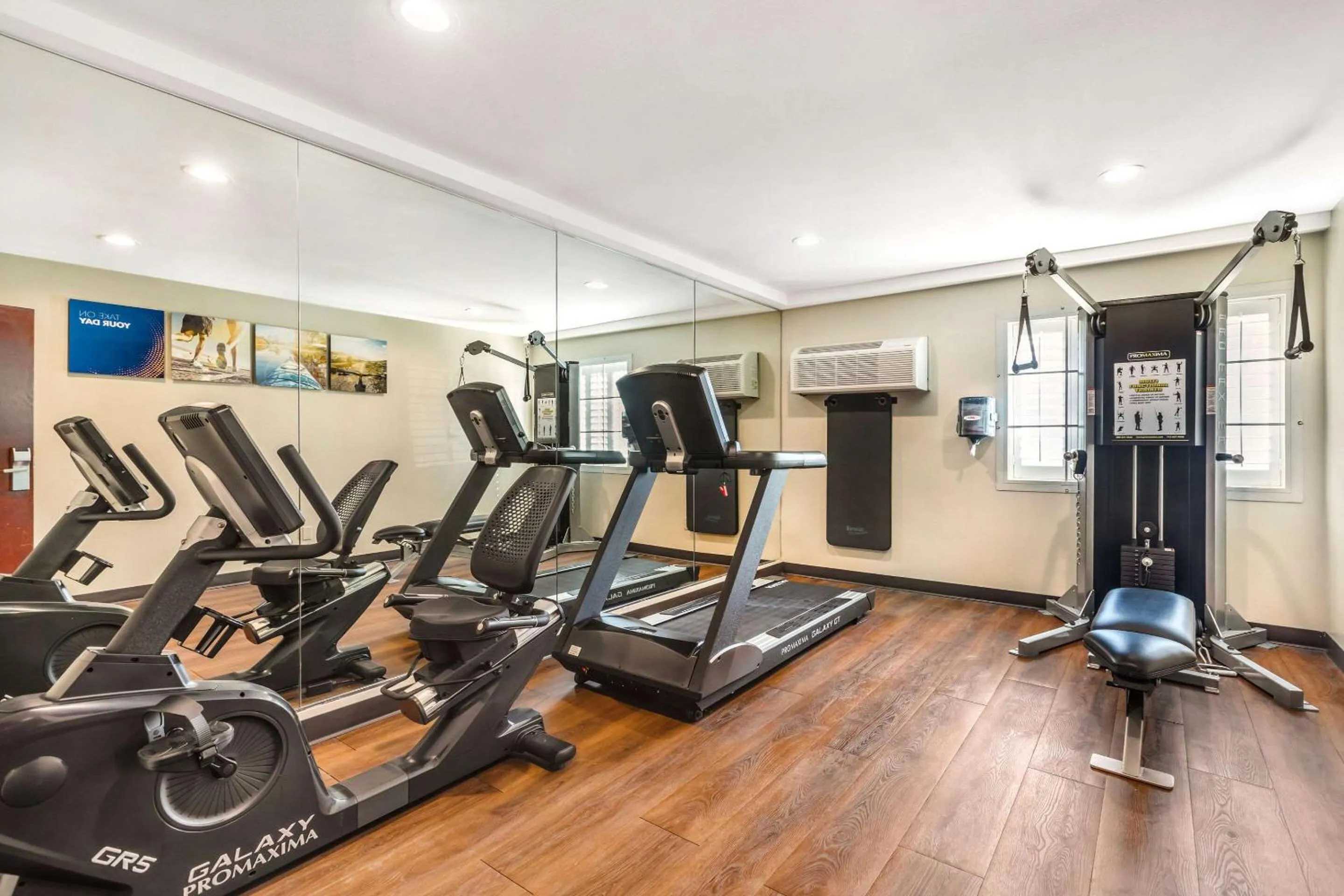 Fitness centre/facilities in Comfort Inn Monterey Park - Los Angeles