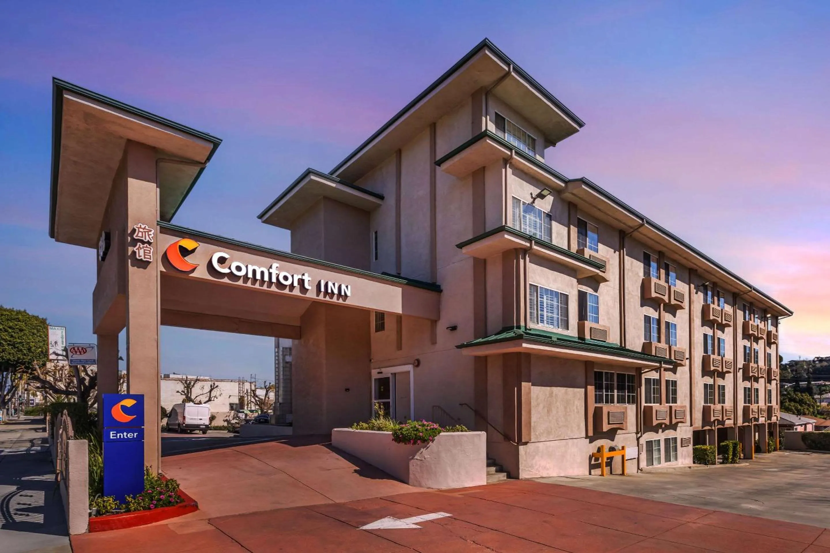 Property building in Comfort Inn Monterey Park - Los Angeles