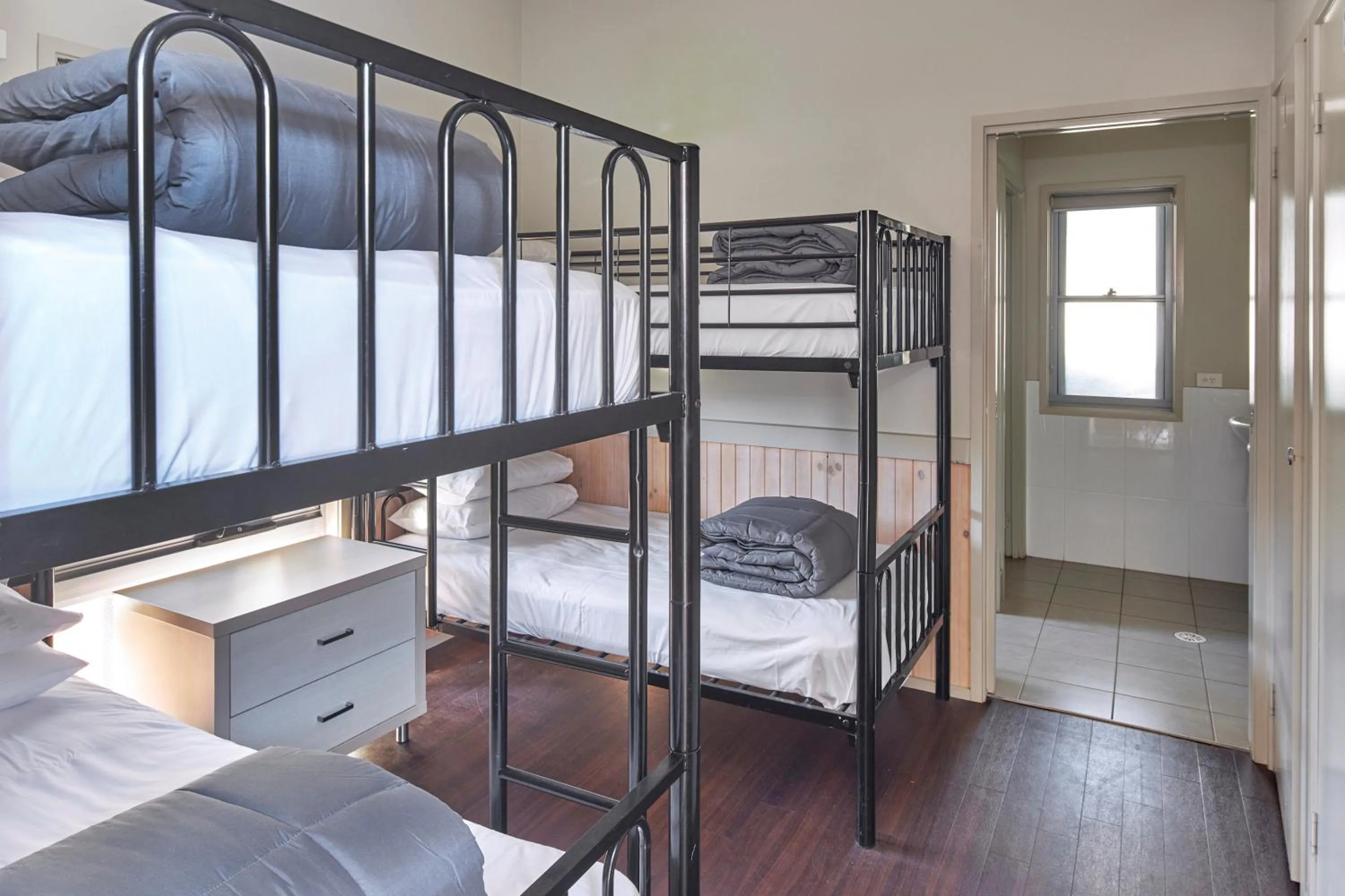 Bed in Big4 Sydney Lakeside Holiday Park