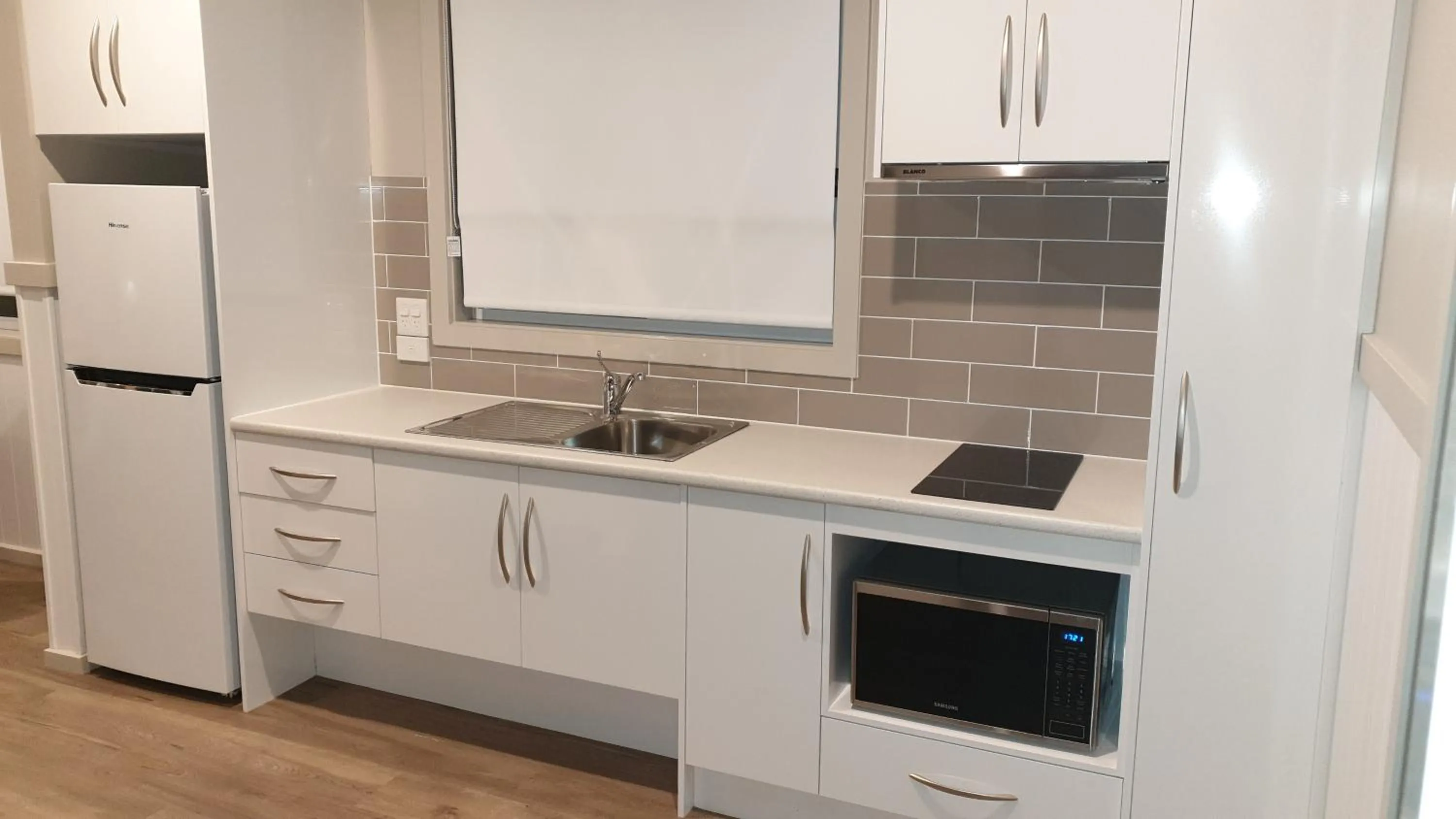 Kitchen or kitchenette in NRMA Victor Harbor Beachfront Holiday Park
