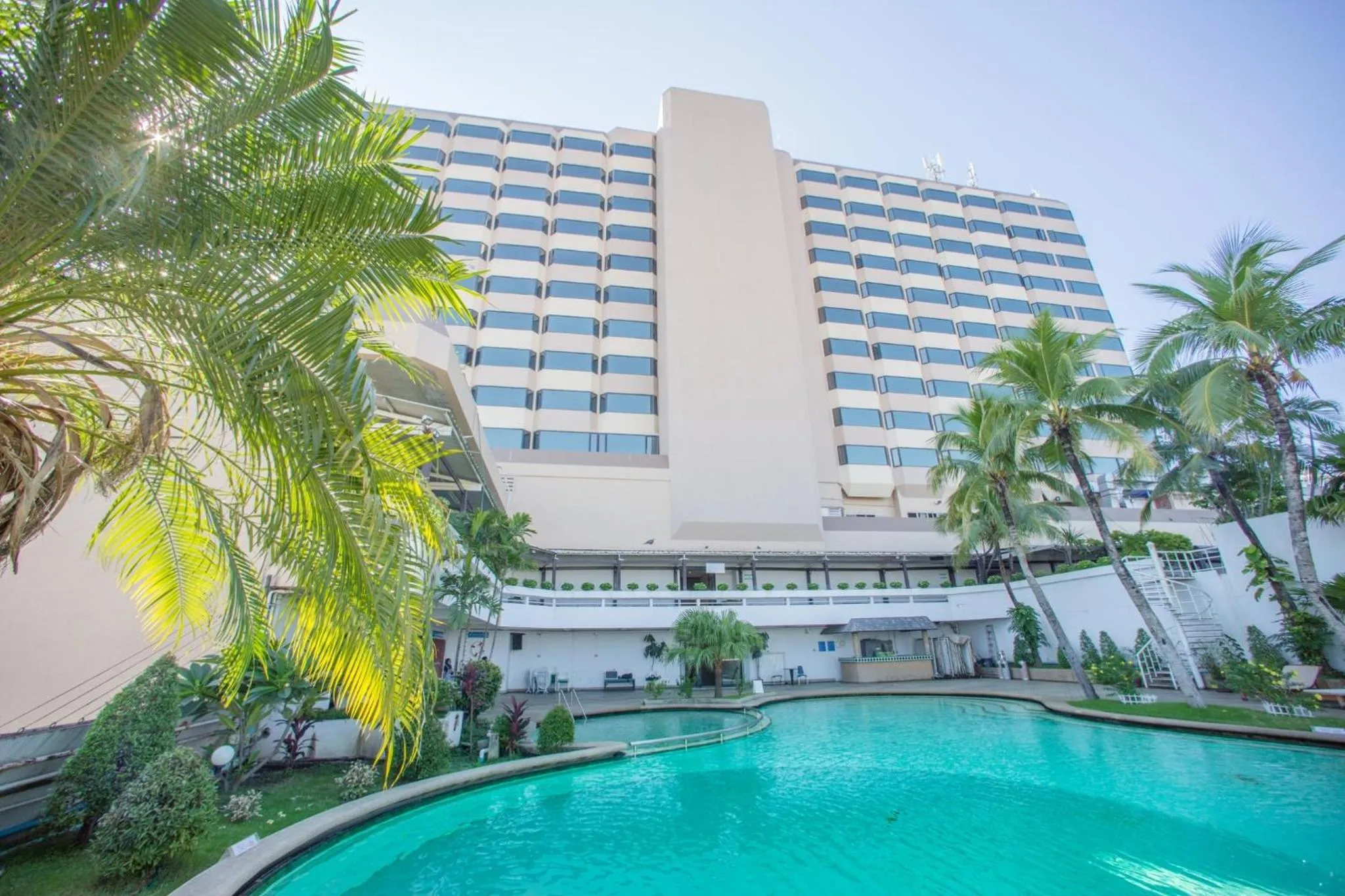 Topland Hotel & Convention Centre