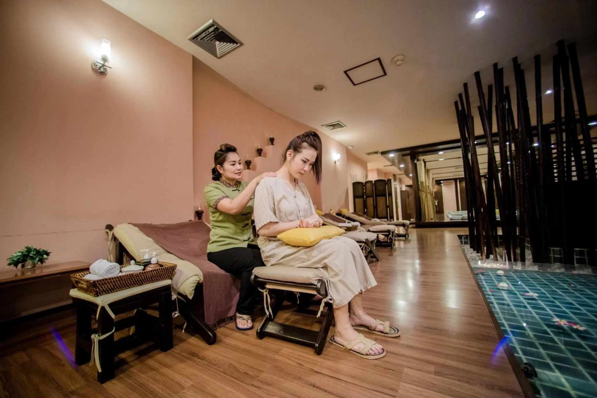 Topland Hotel & Convention Centre