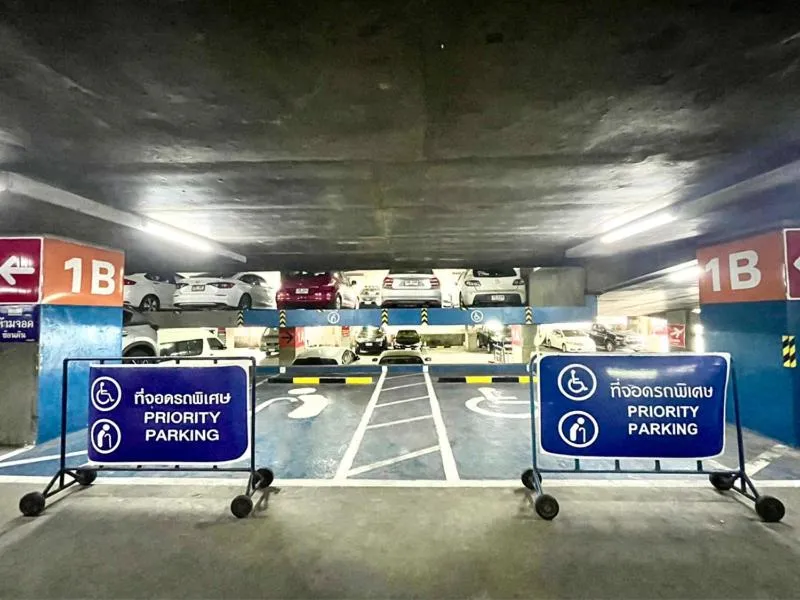 Topland Hotel & Convention Centre