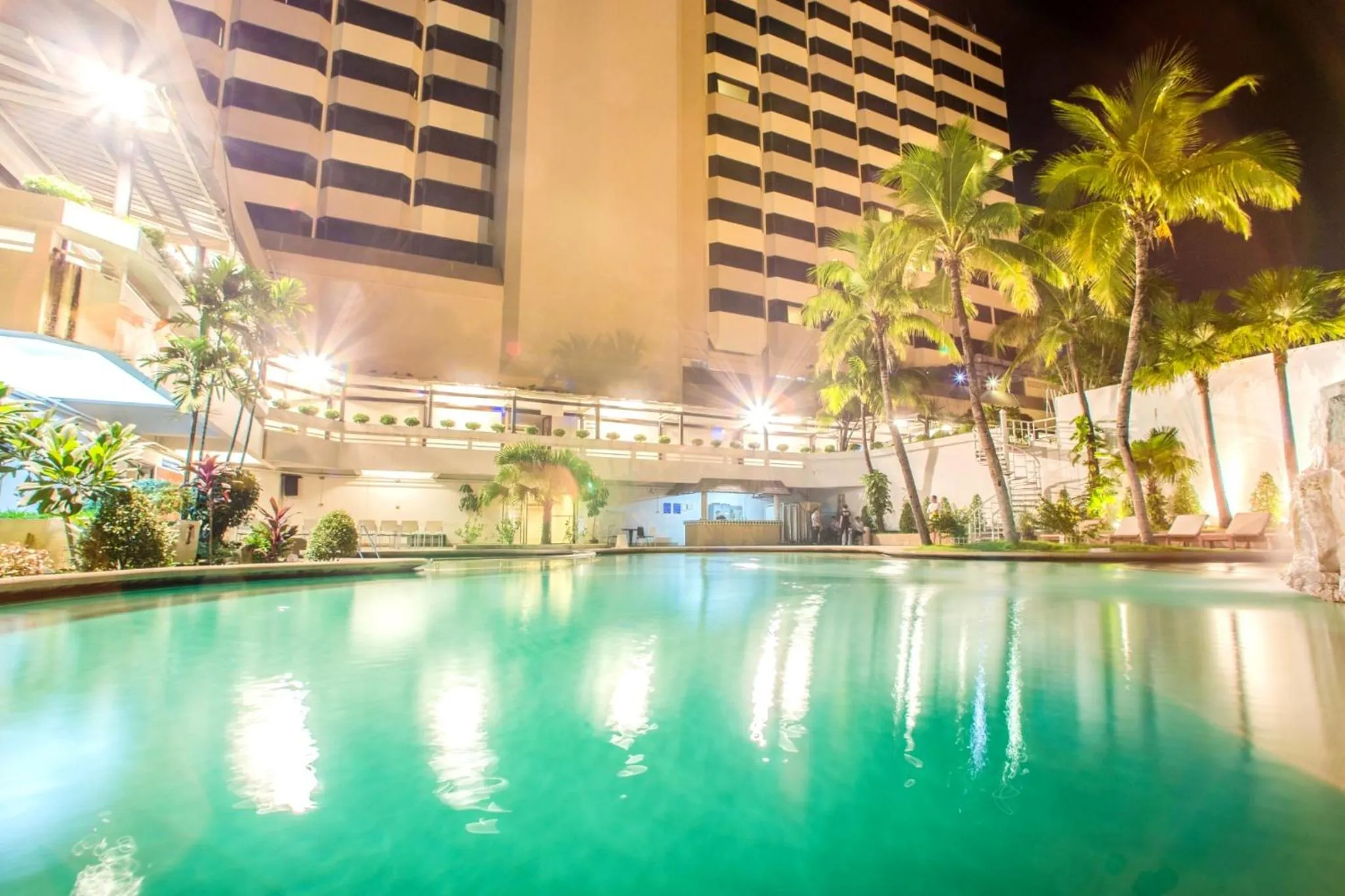 Topland Hotel & Convention Centre