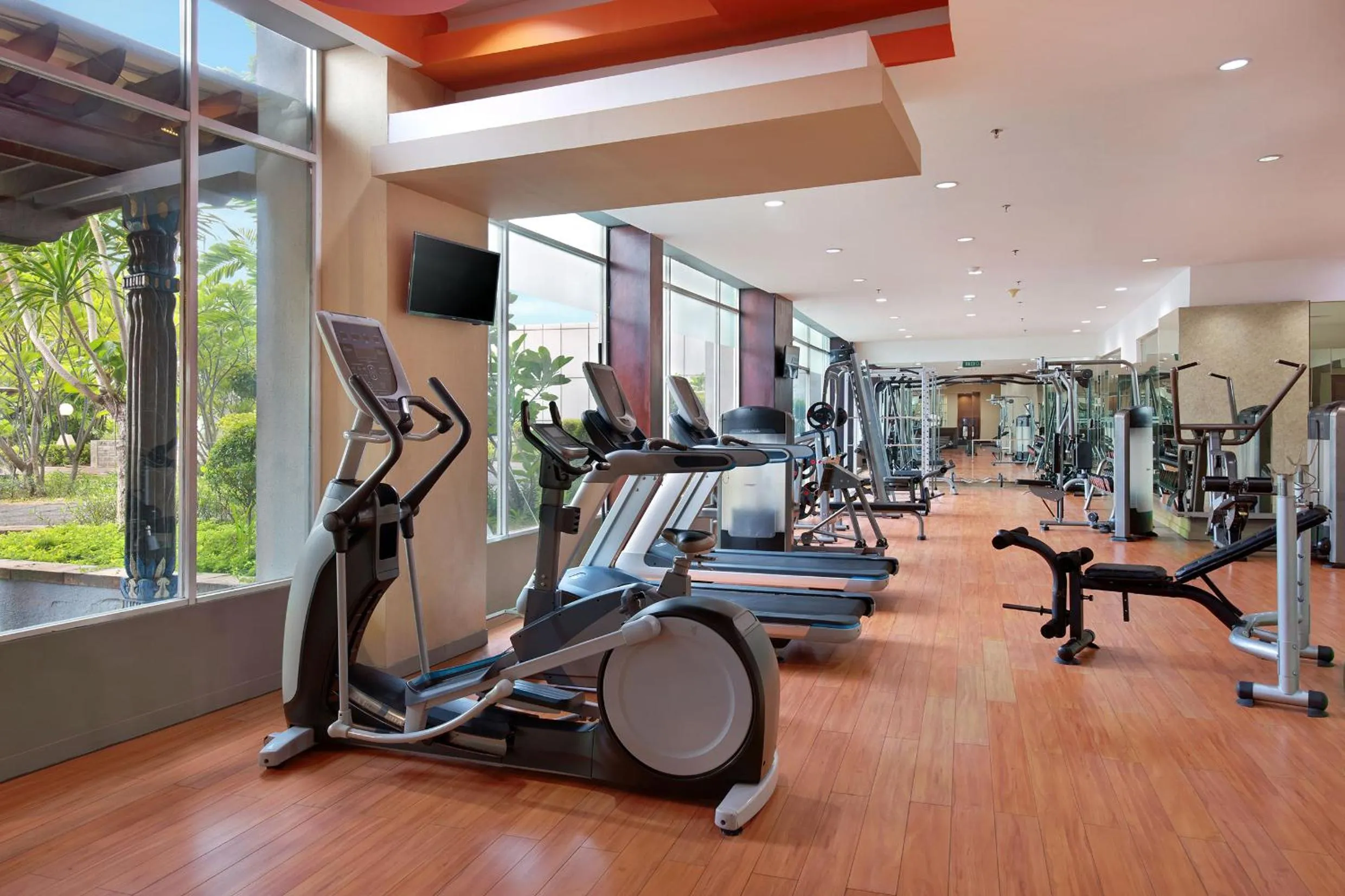 Fitness centre/facilities in Lumire Hotel & Convention Centre