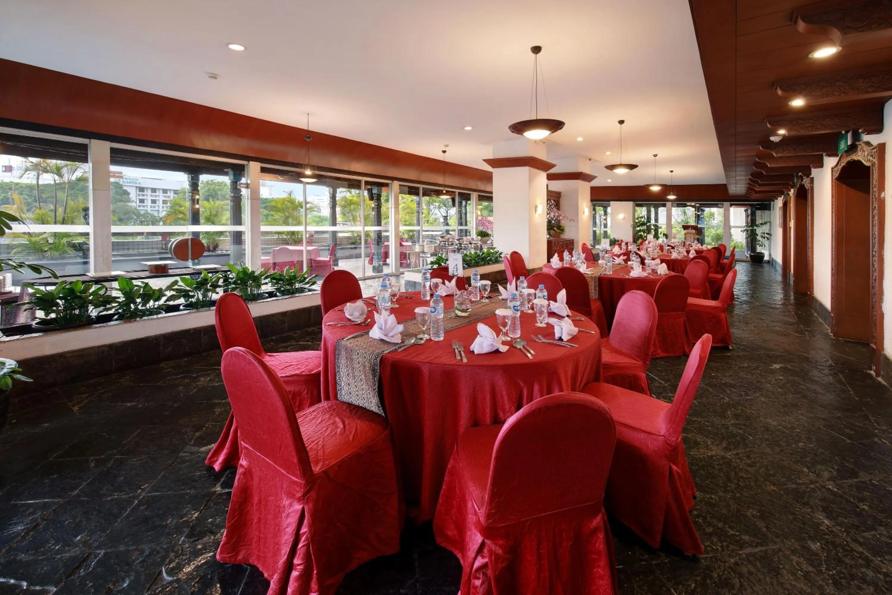 Meeting/conference room in Lumire Hotel & Convention Centre