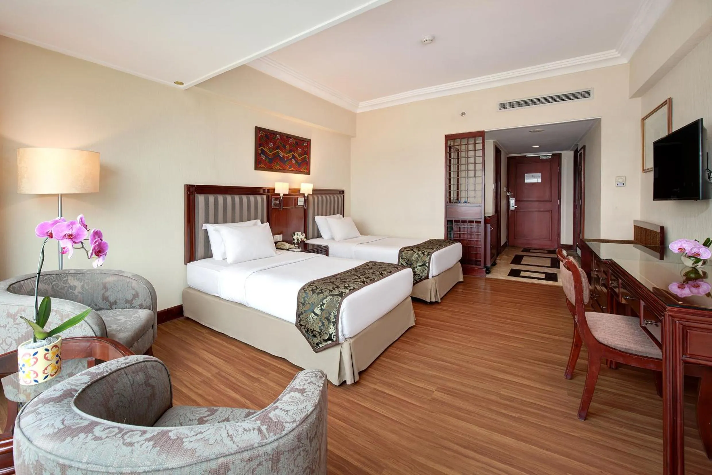 Bedroom, Bed in Lumire Hotel & Convention Centre