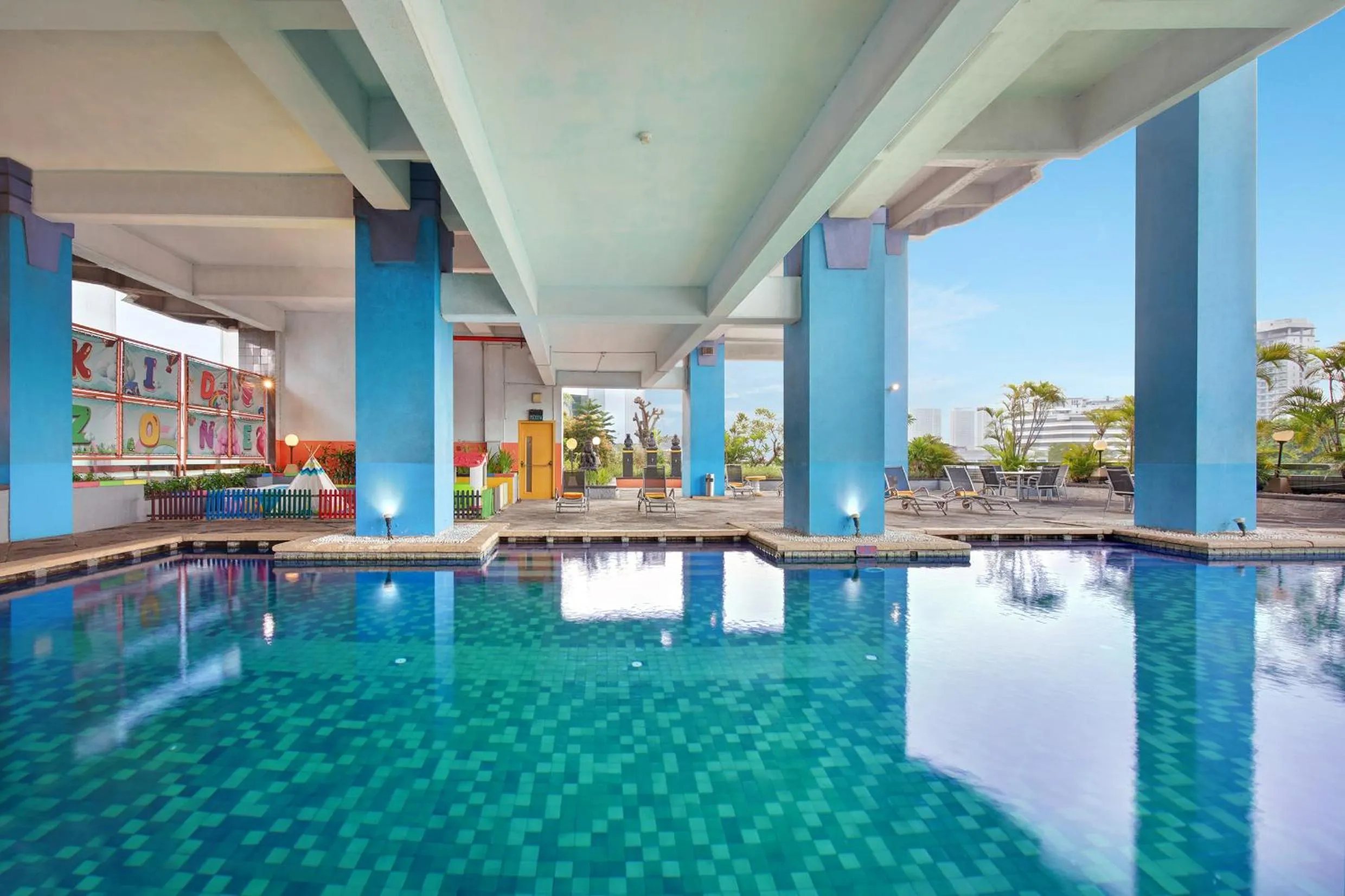 Swimming pool in Lumire Hotel & Convention Centre