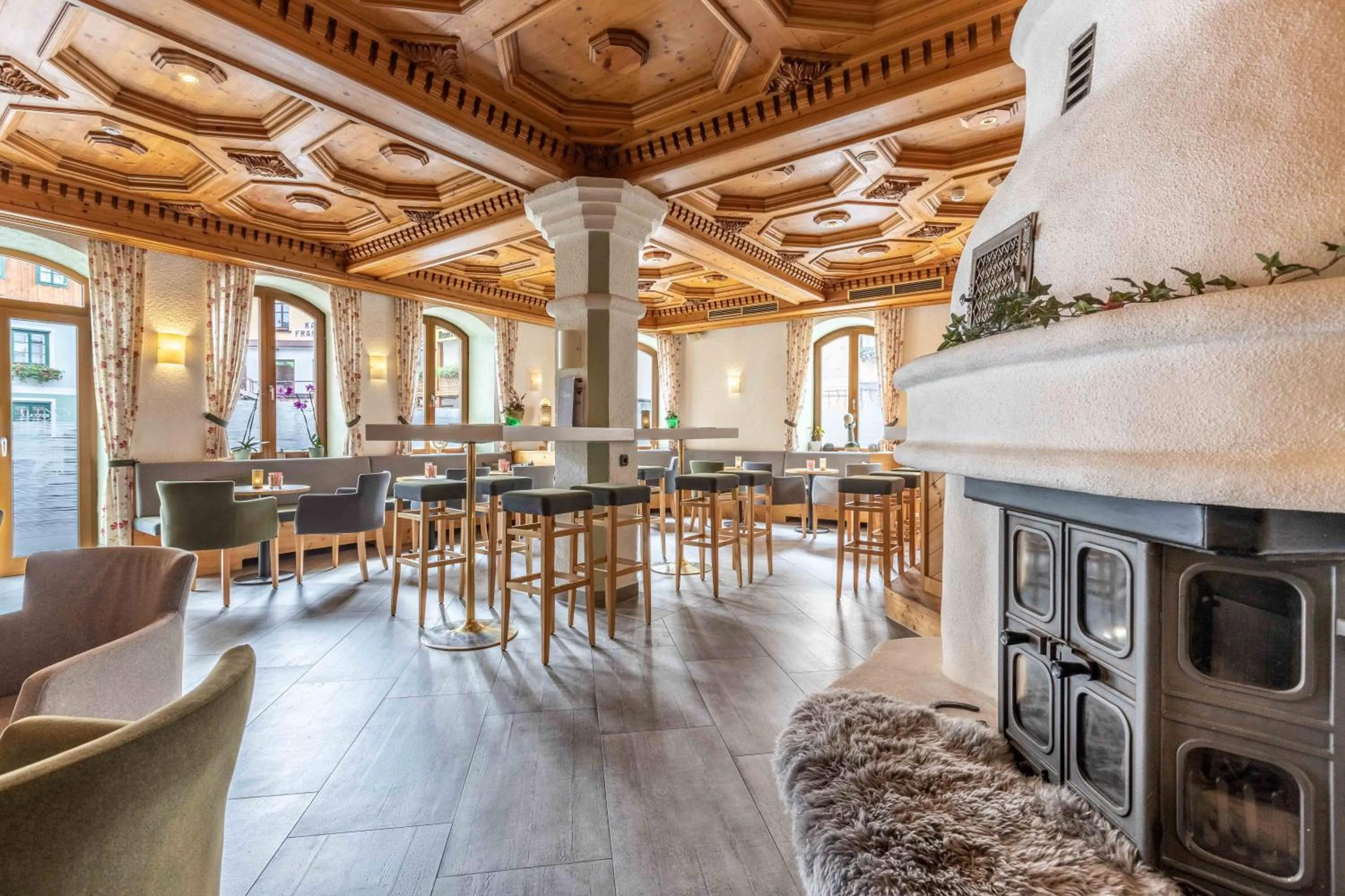 Hotel Post by keyone