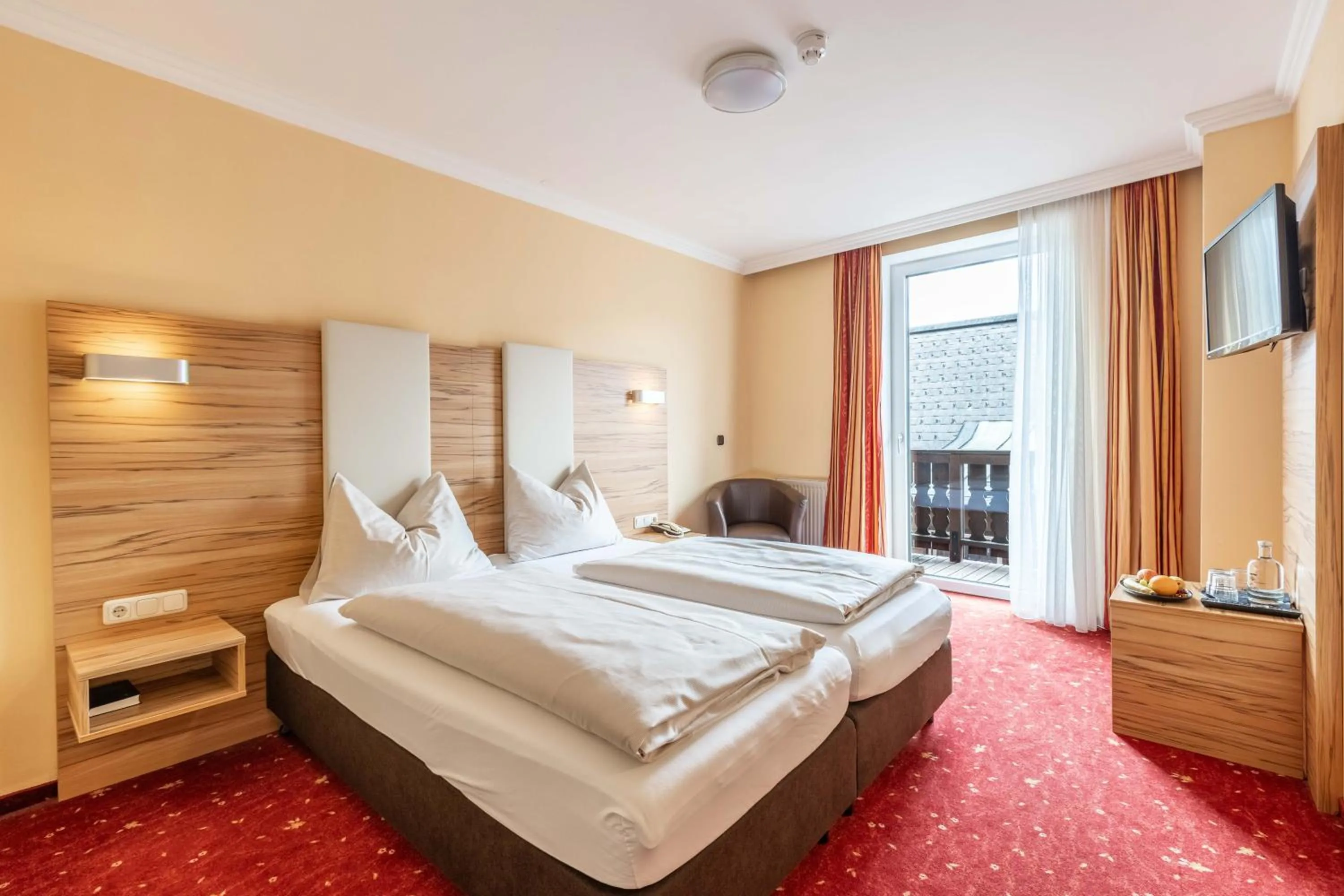 Bed in Hotel Post by keyone