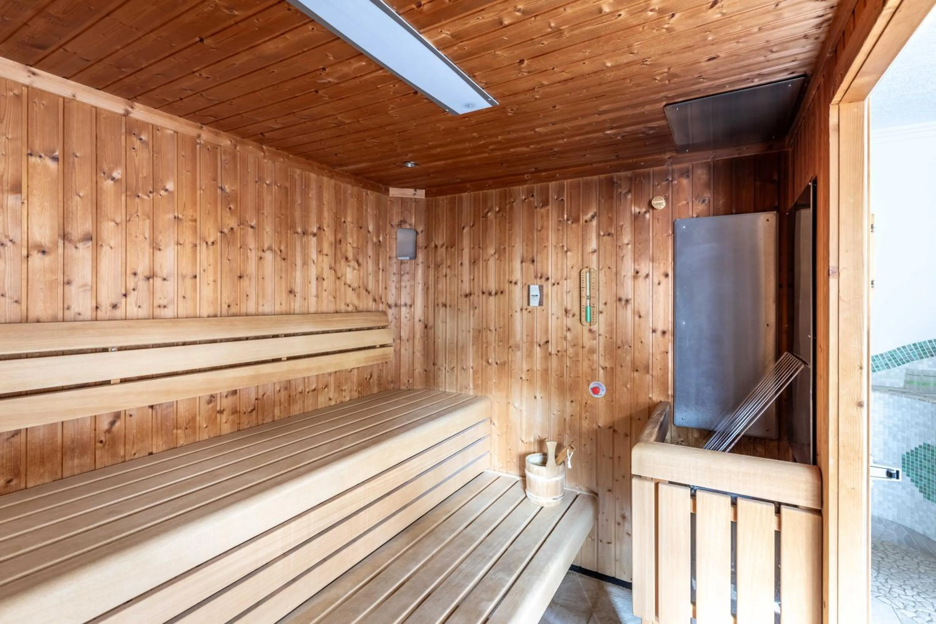 Hotel Post by keyone