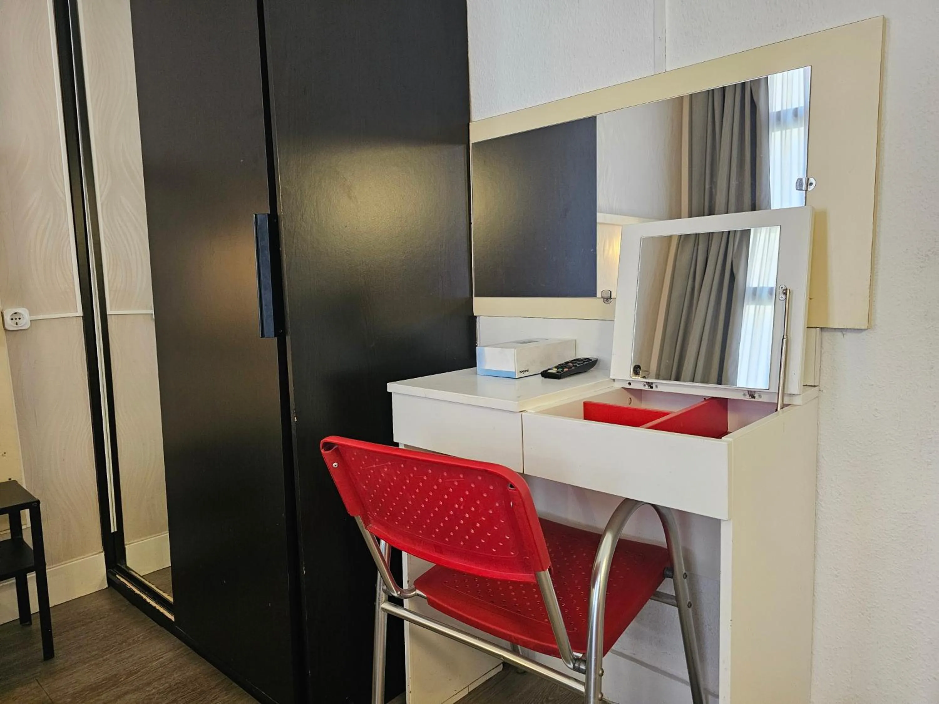 Seating area in Hotel Palermo