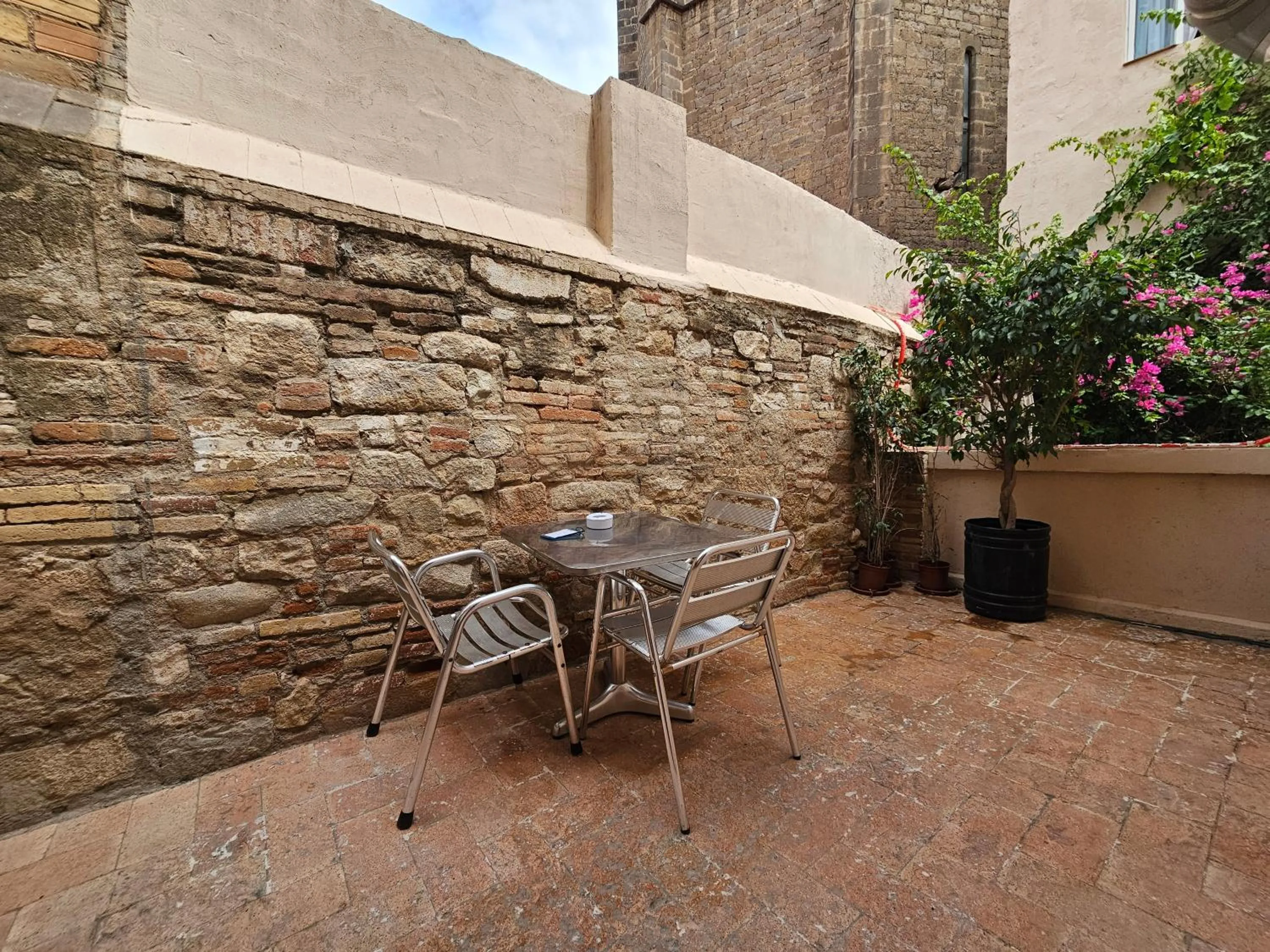 Patio in Hotel Palermo