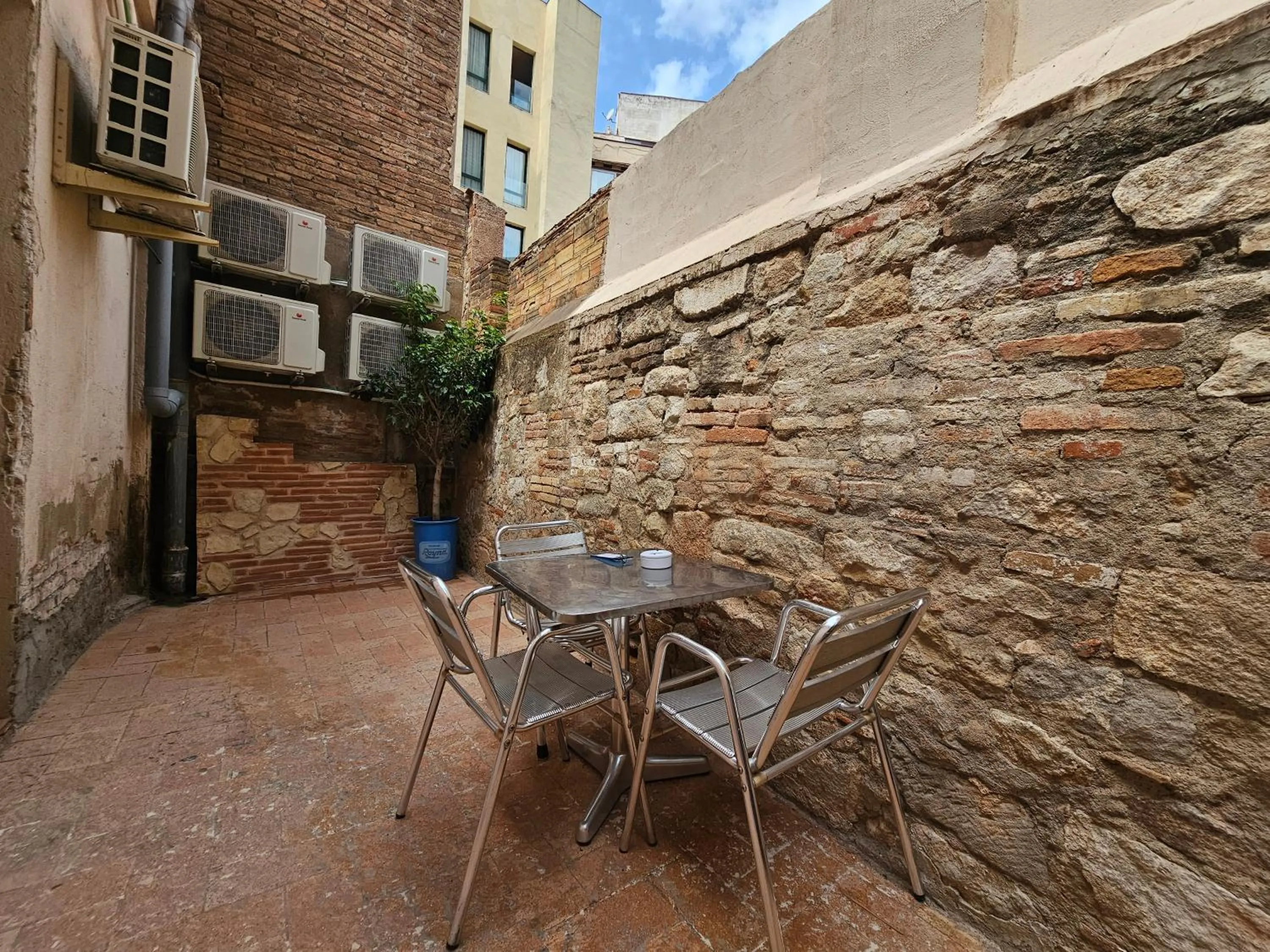 Patio in Hotel Palermo