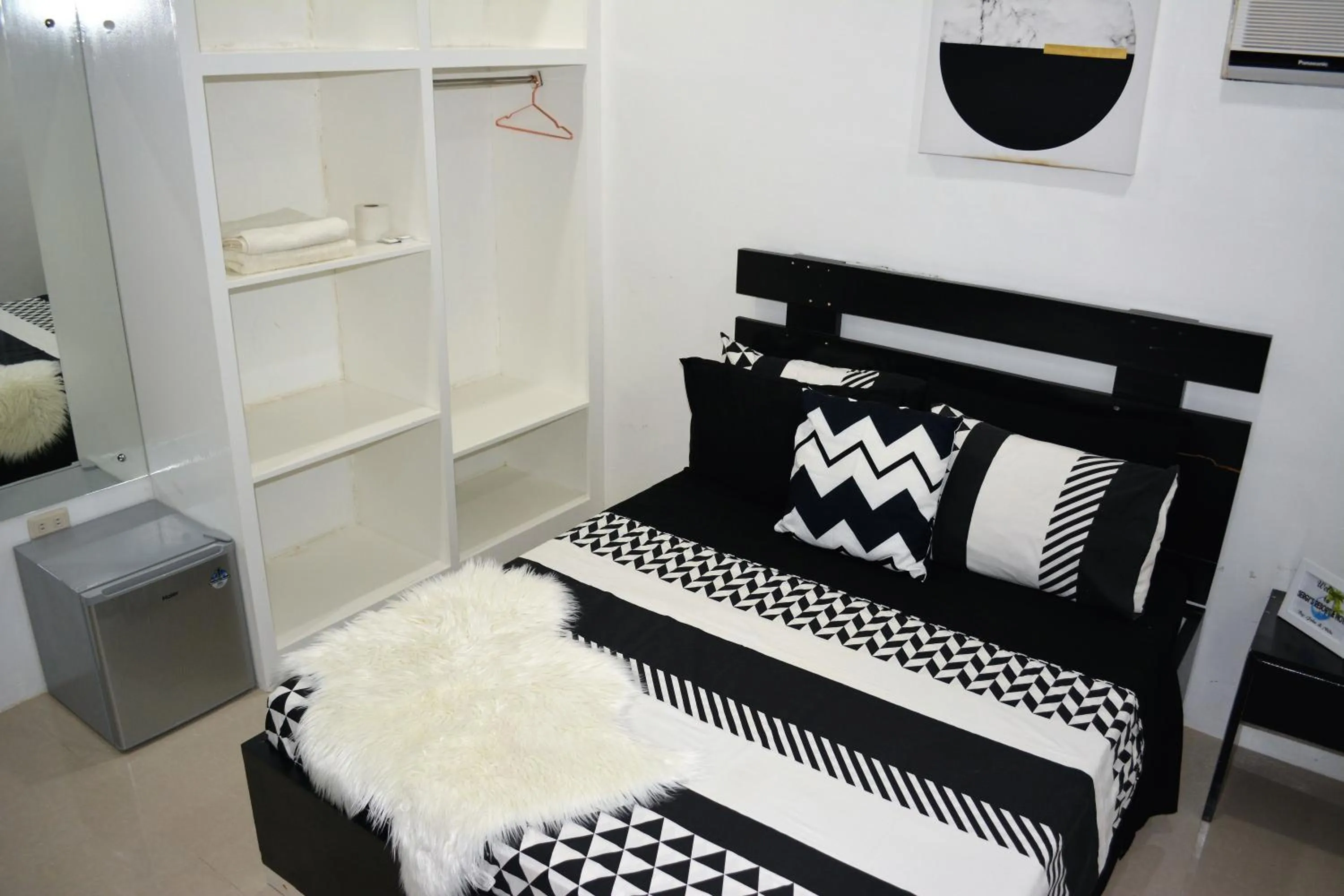 Bed in Sergi's Resort and Hotel