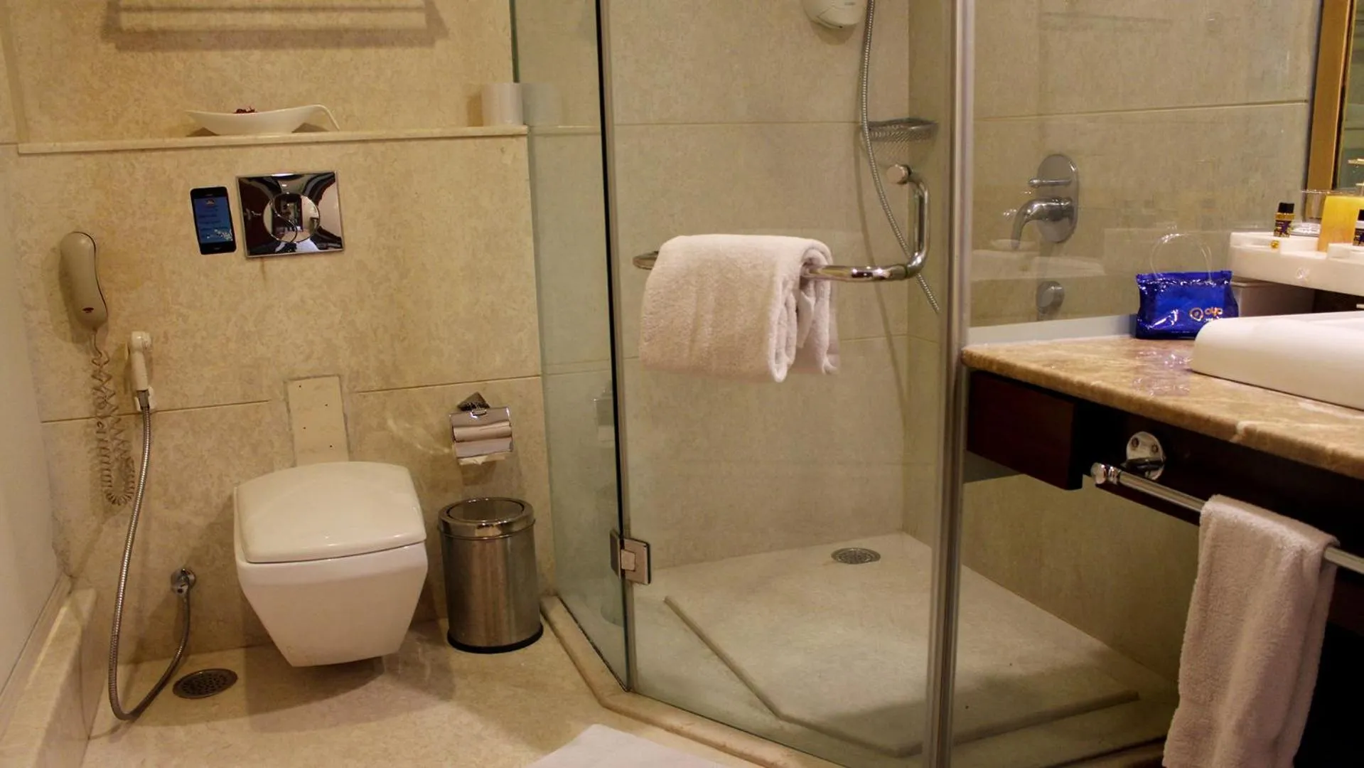 Bathroom in SkyCity Hotel Gurgaon