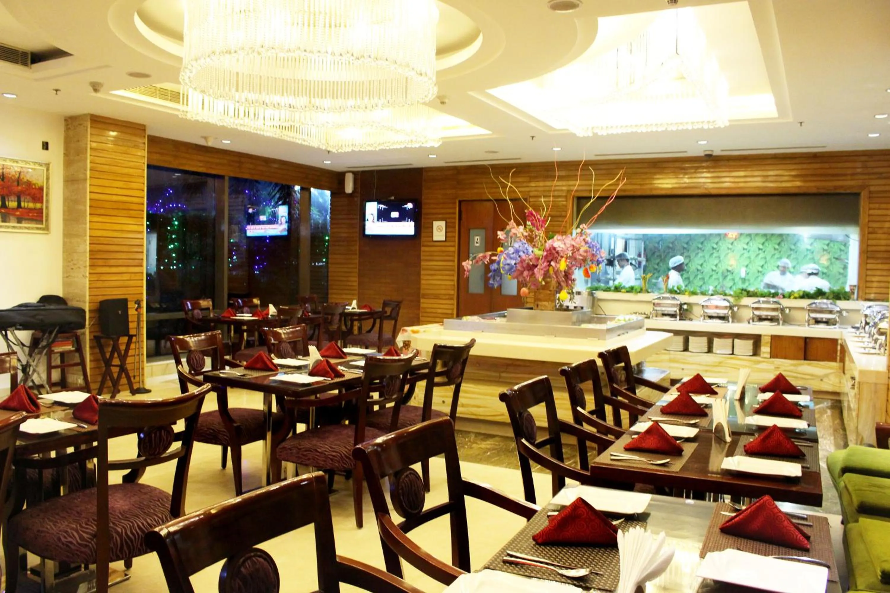 Buffet breakfast in SkyCity Hotel Gurgaon