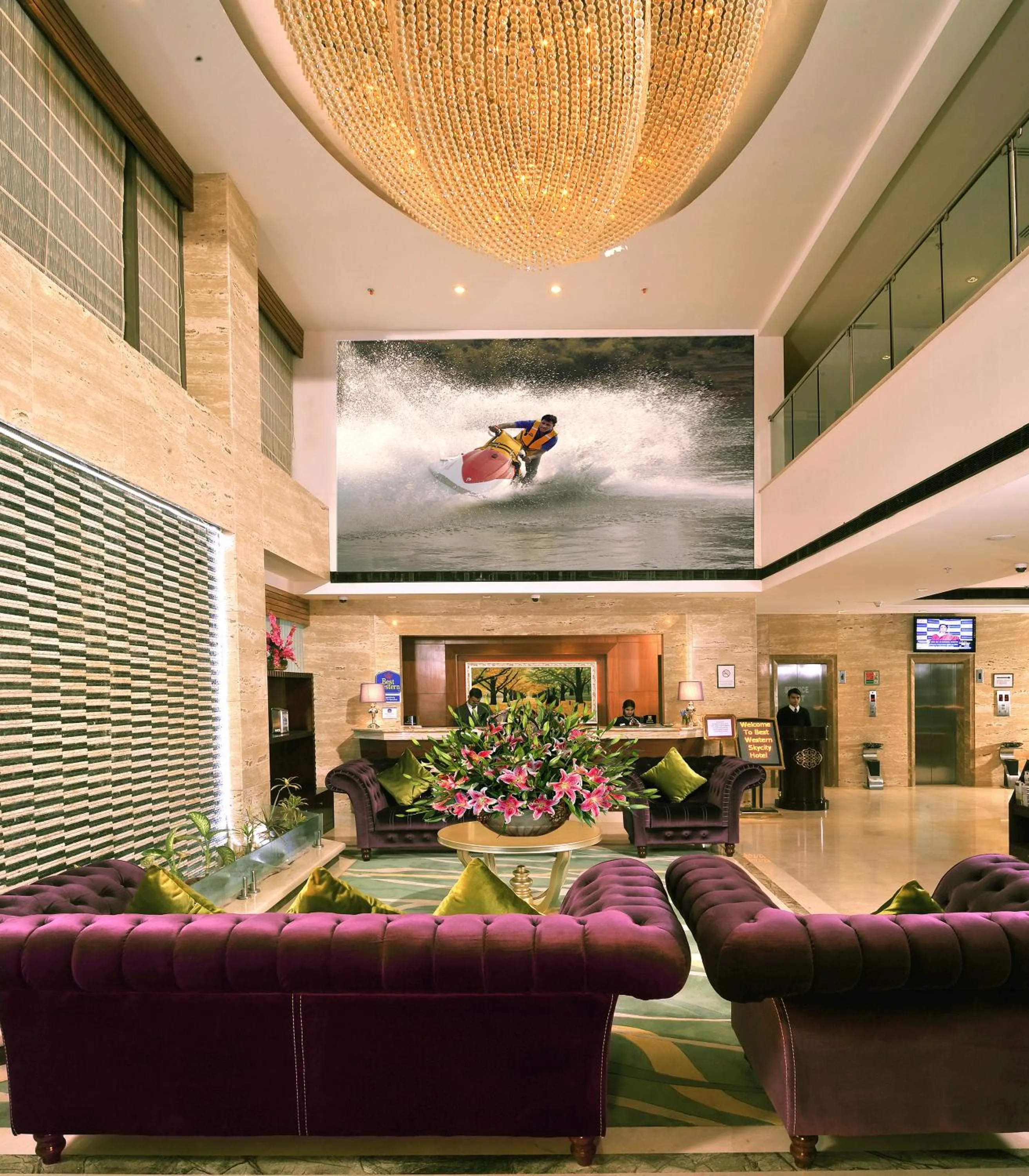 Lobby or reception in SkyCity Hotel Gurgaon
