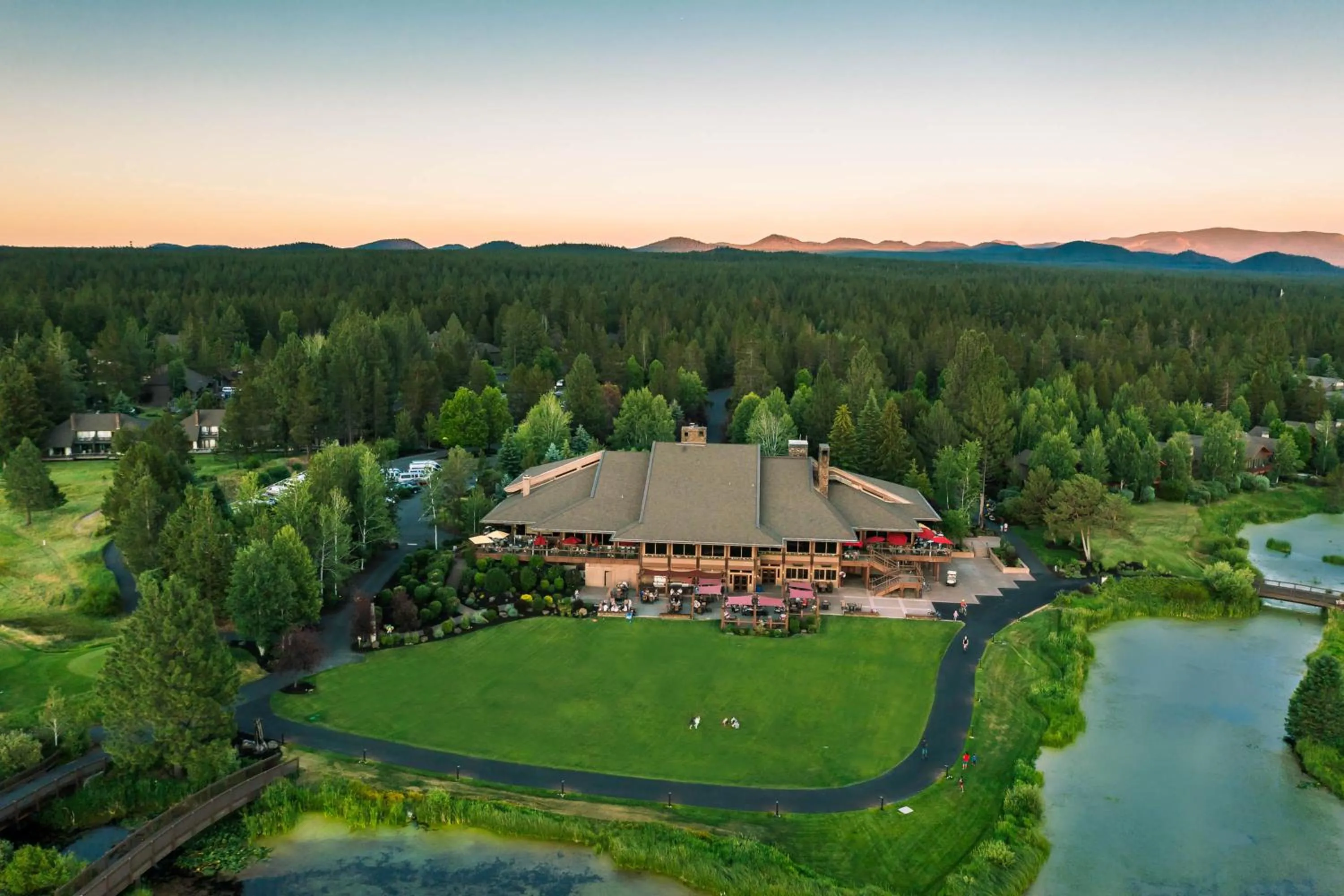 Property building in Sunriver Resort