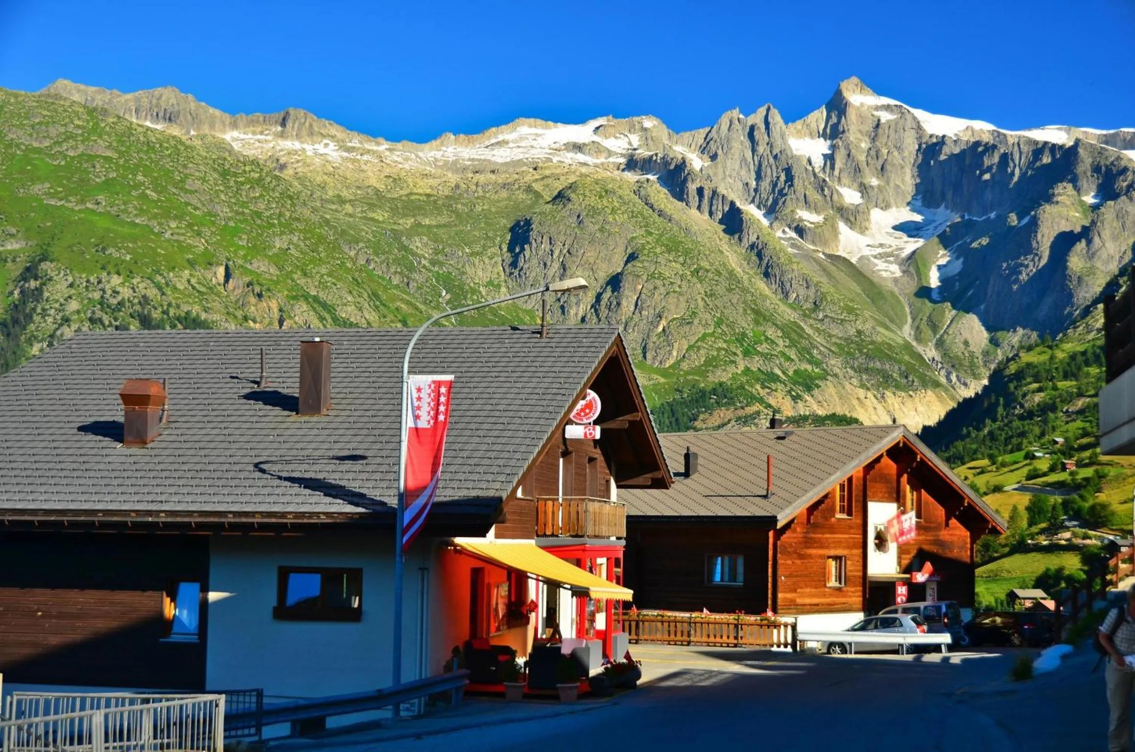 Facade/entrance in Hotel Bellwald