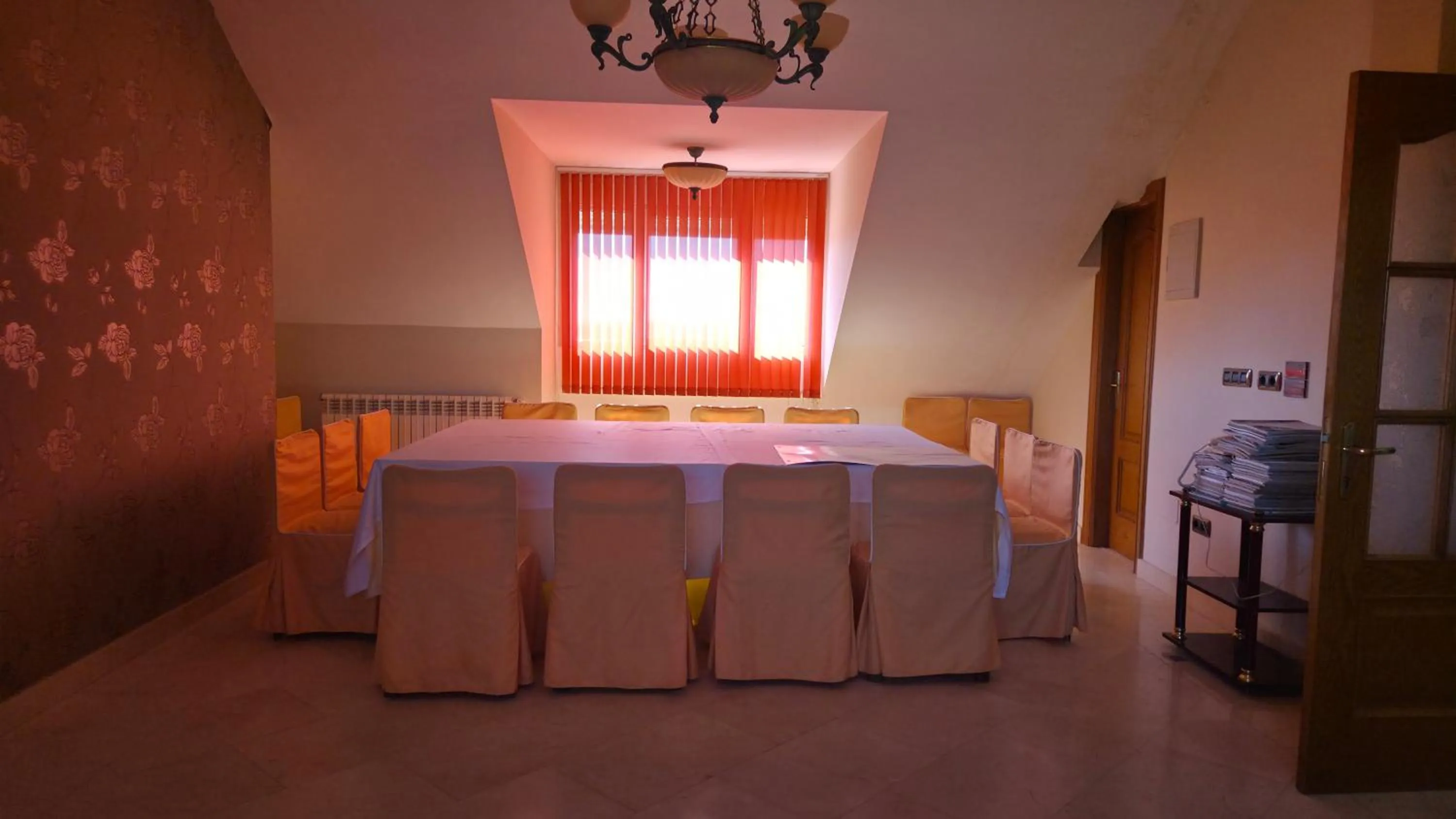 Meeting/conference room, Bed in Hotel Las Moreras